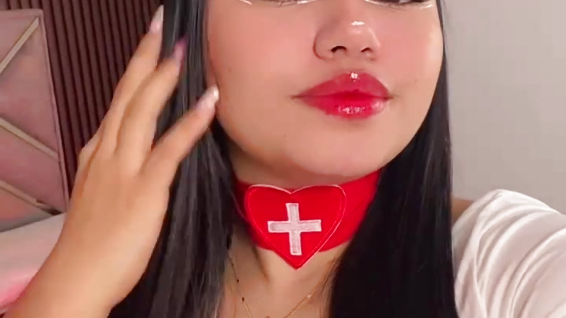 "I am your mischievous nurse, ready to examine 🔥" - video by Geabloom cam model