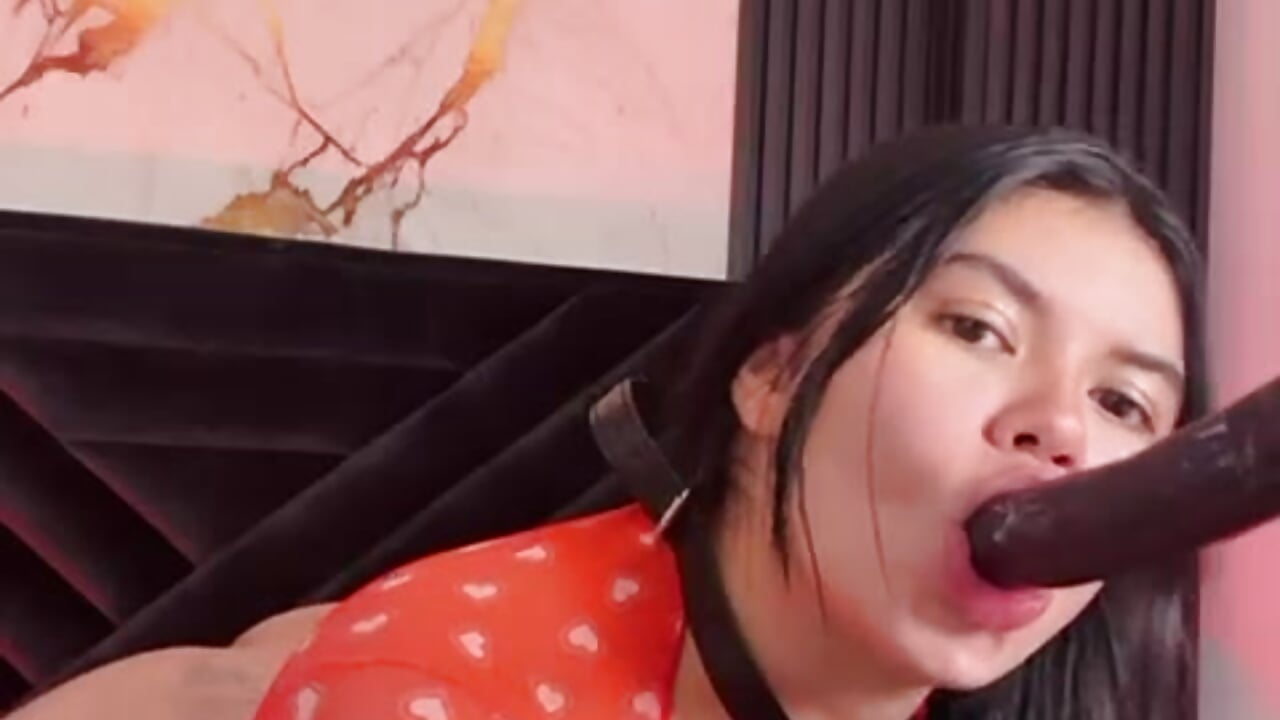 I am Your Temptation - video oleh Geabloom kamera model