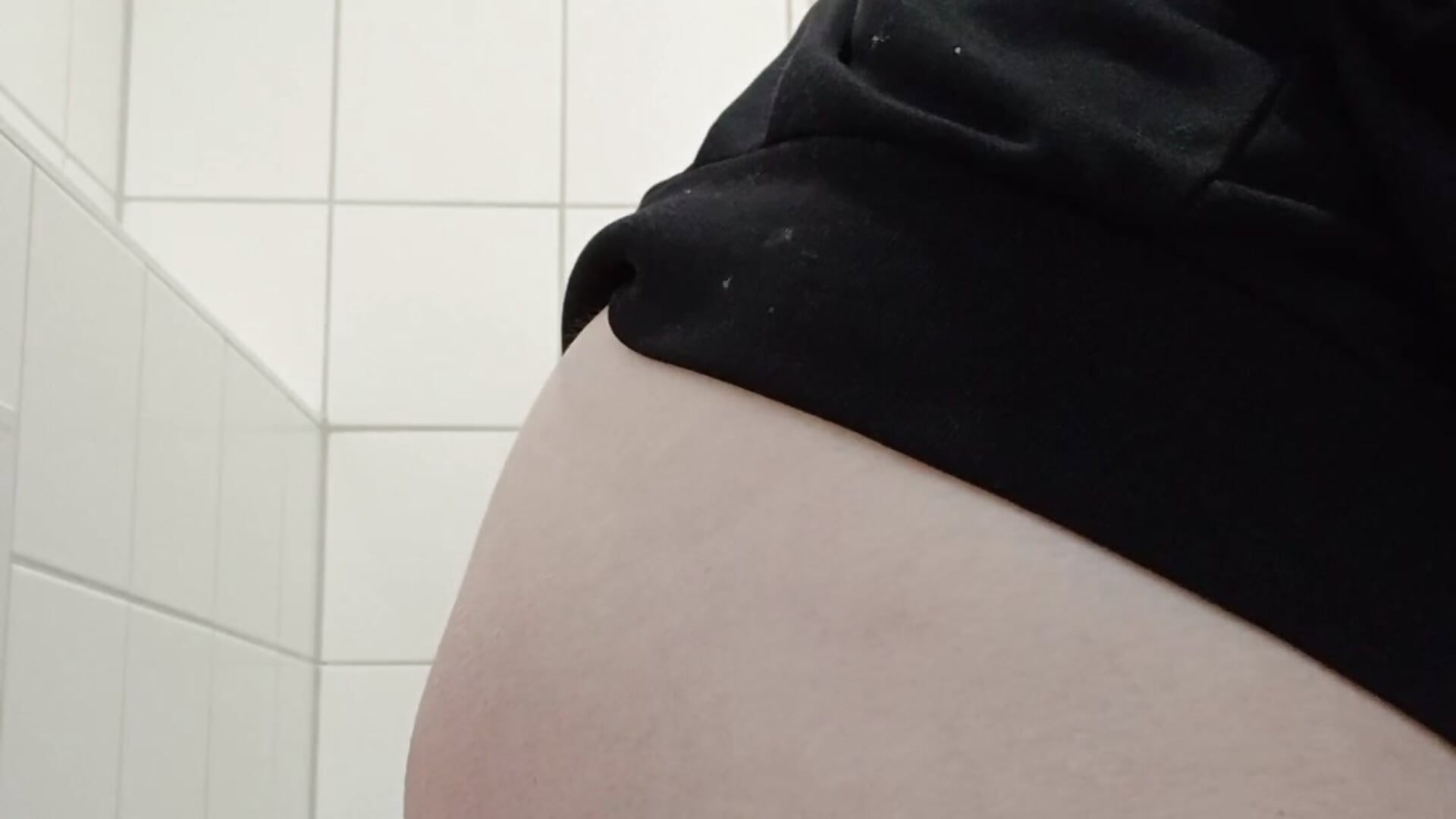 Flasch ass on work – video od webkamerové modelky YourPainDealer