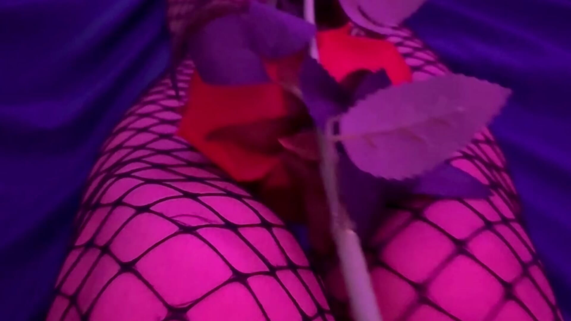 sexy moan with my sexy legs moves