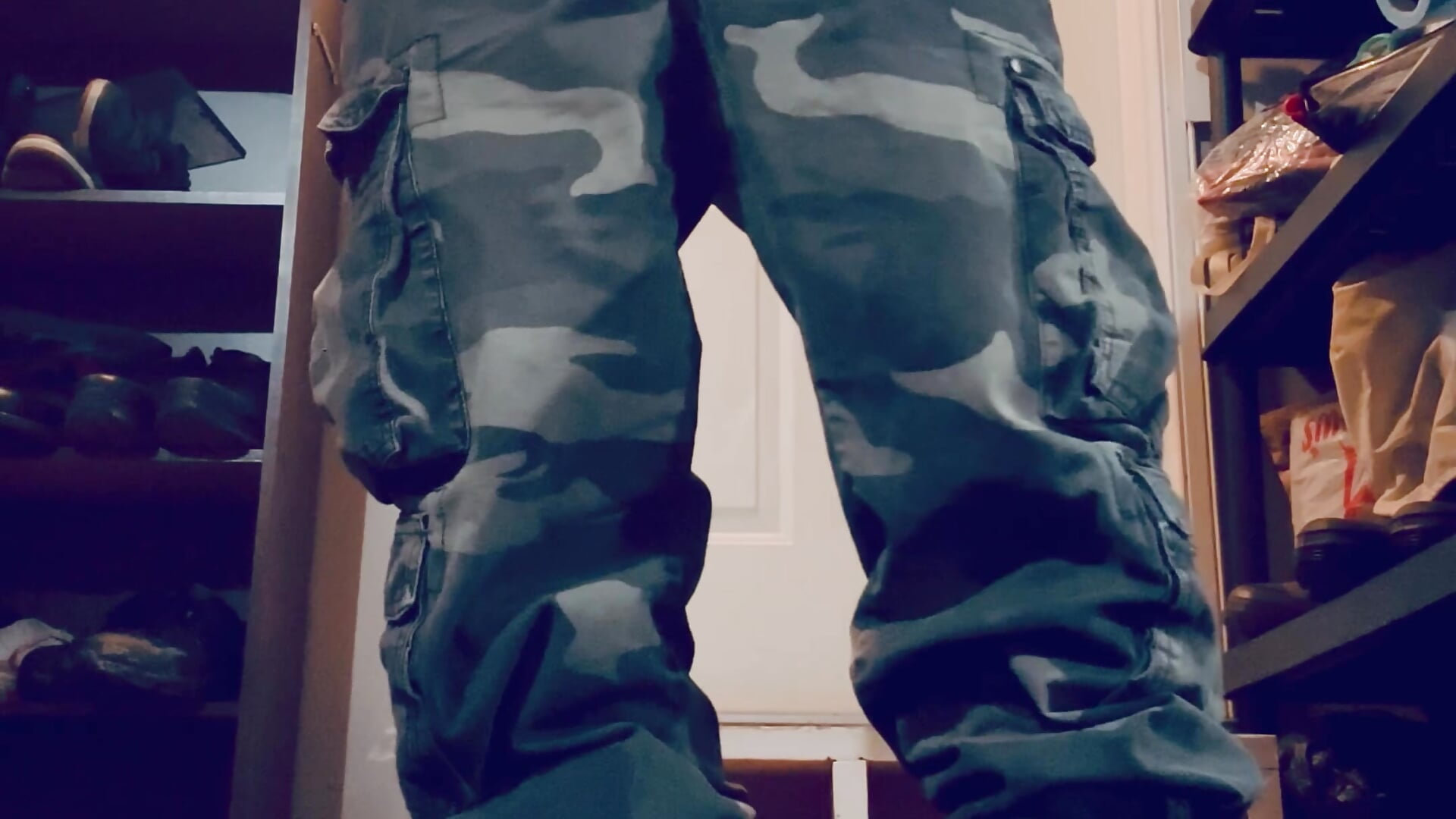 GARAGE MASTURBATION - video by Fade_Solo cam model