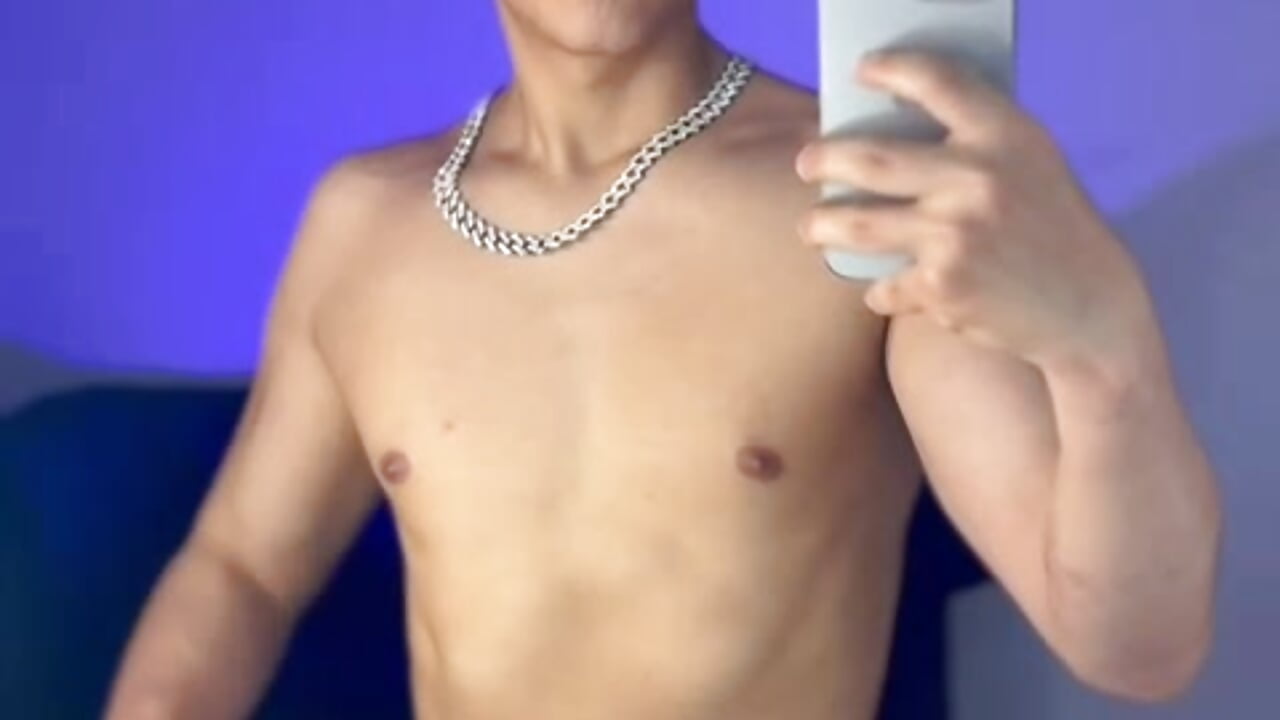 “White reveals what shyness tries to hide.”🥵💪🏻 - Angel_Khouri 캠 모델의 동영상