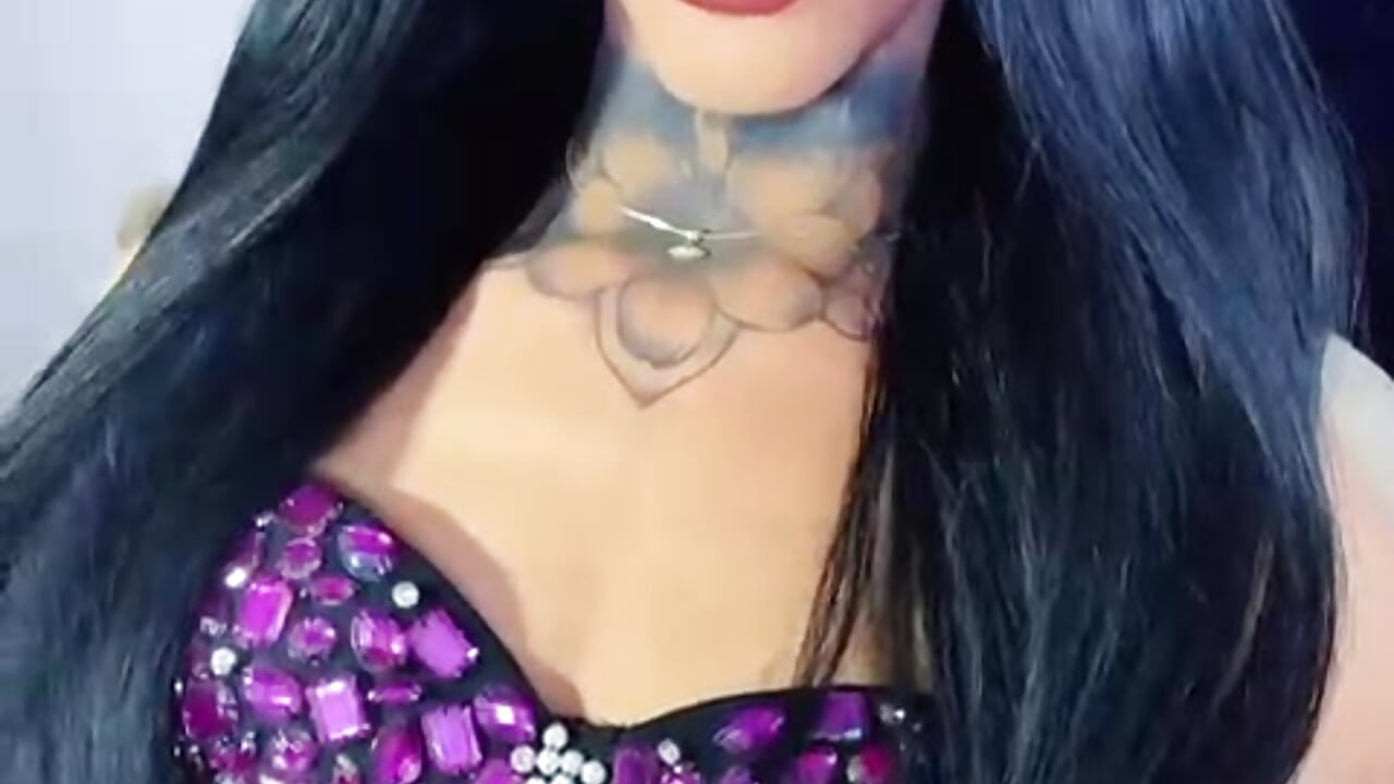 kises   bbys - vídeo de la modelo de cam AlexdevilsHard