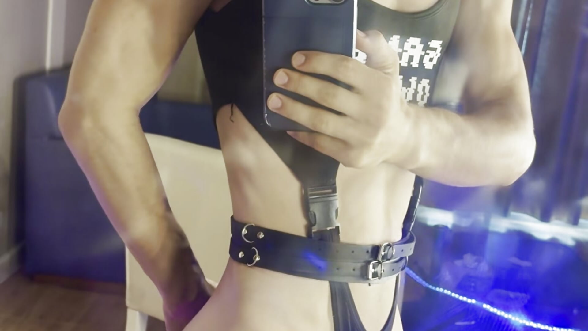 Sexy Suit – видео вебкам-модели devil_fts