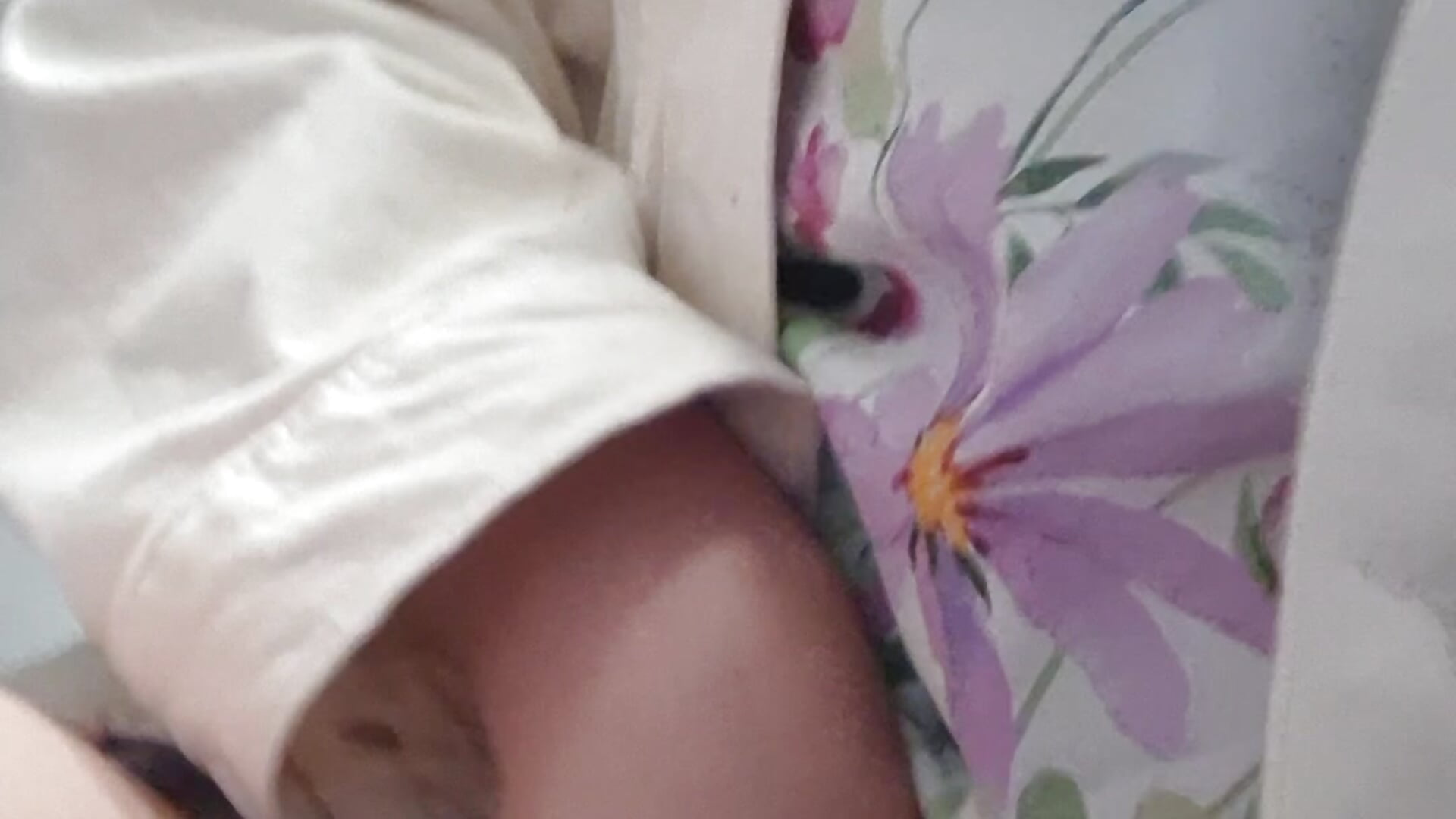 Masturbation in airplane - video by -Mandarishka- cam model