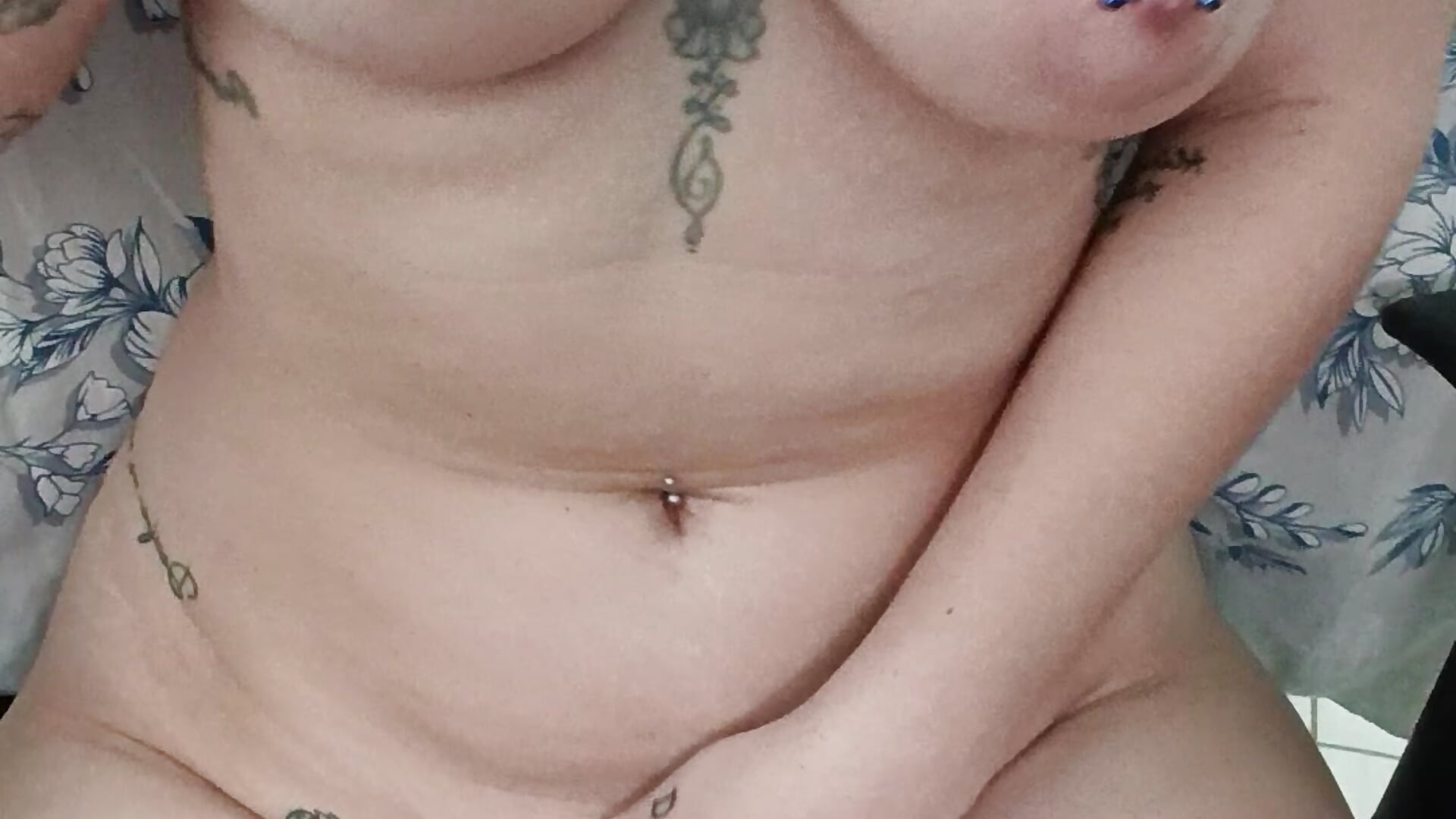 Me tocando gostoso pra você...