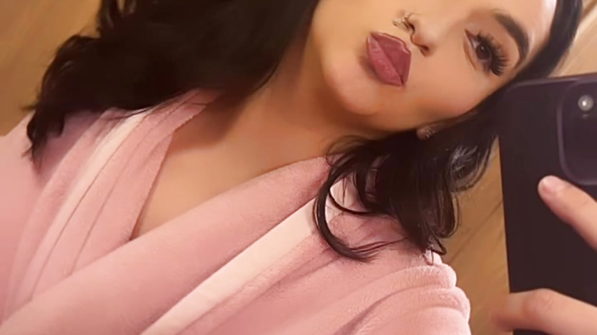 ehh - video od modelky/modela mamifresita