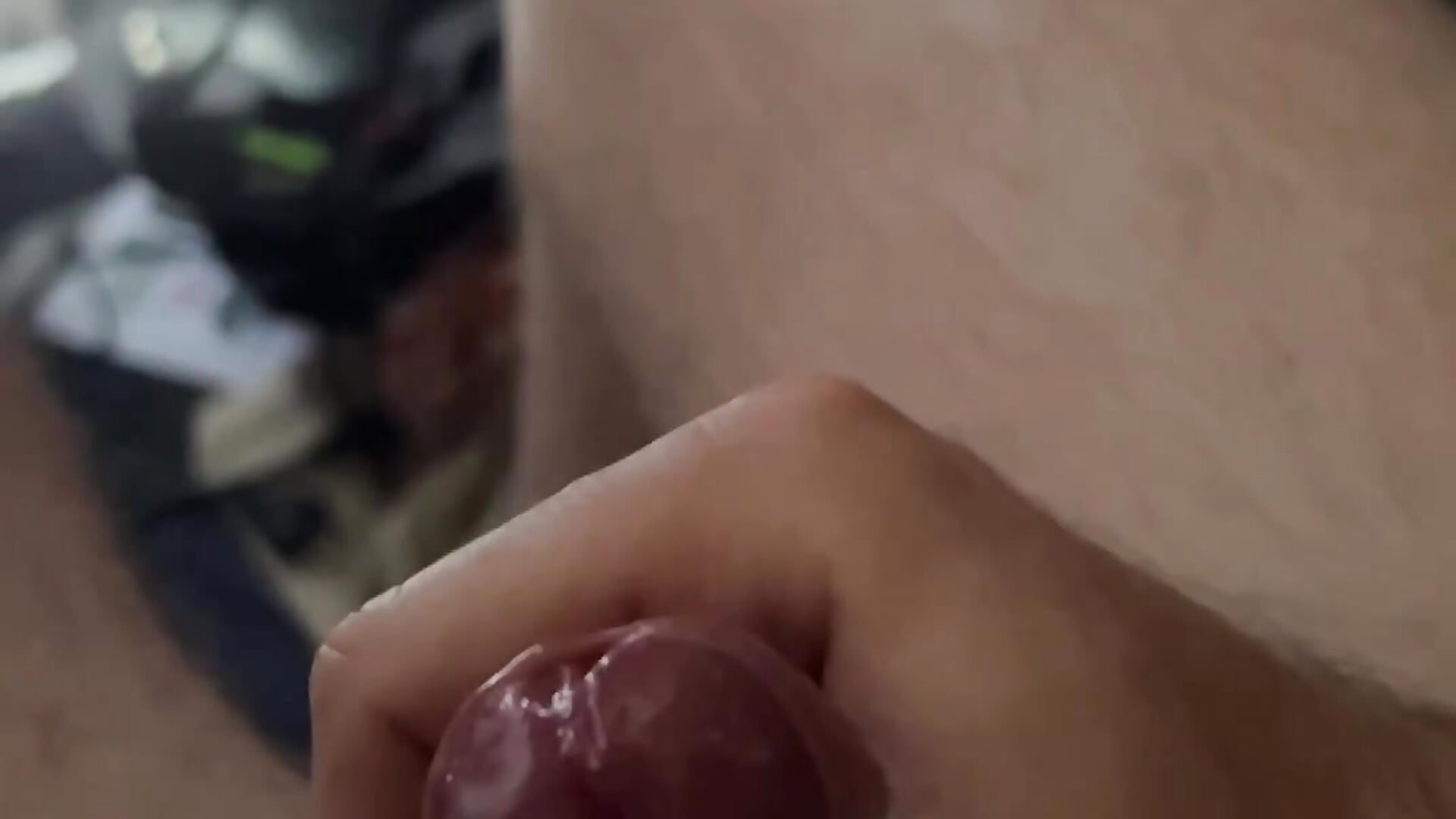 Branlette avec mon visage plus belle ejaculation