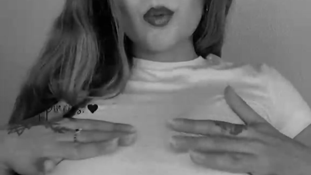 Angel face, devil thoughts. - video by LiaCathaleya cam model