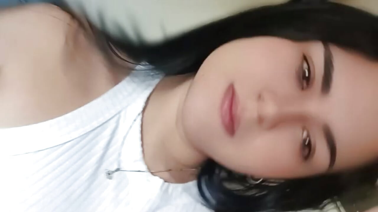 53d7f11f7214b87febac1dbc908711b6－カメラキャストのDanielaMistの動画