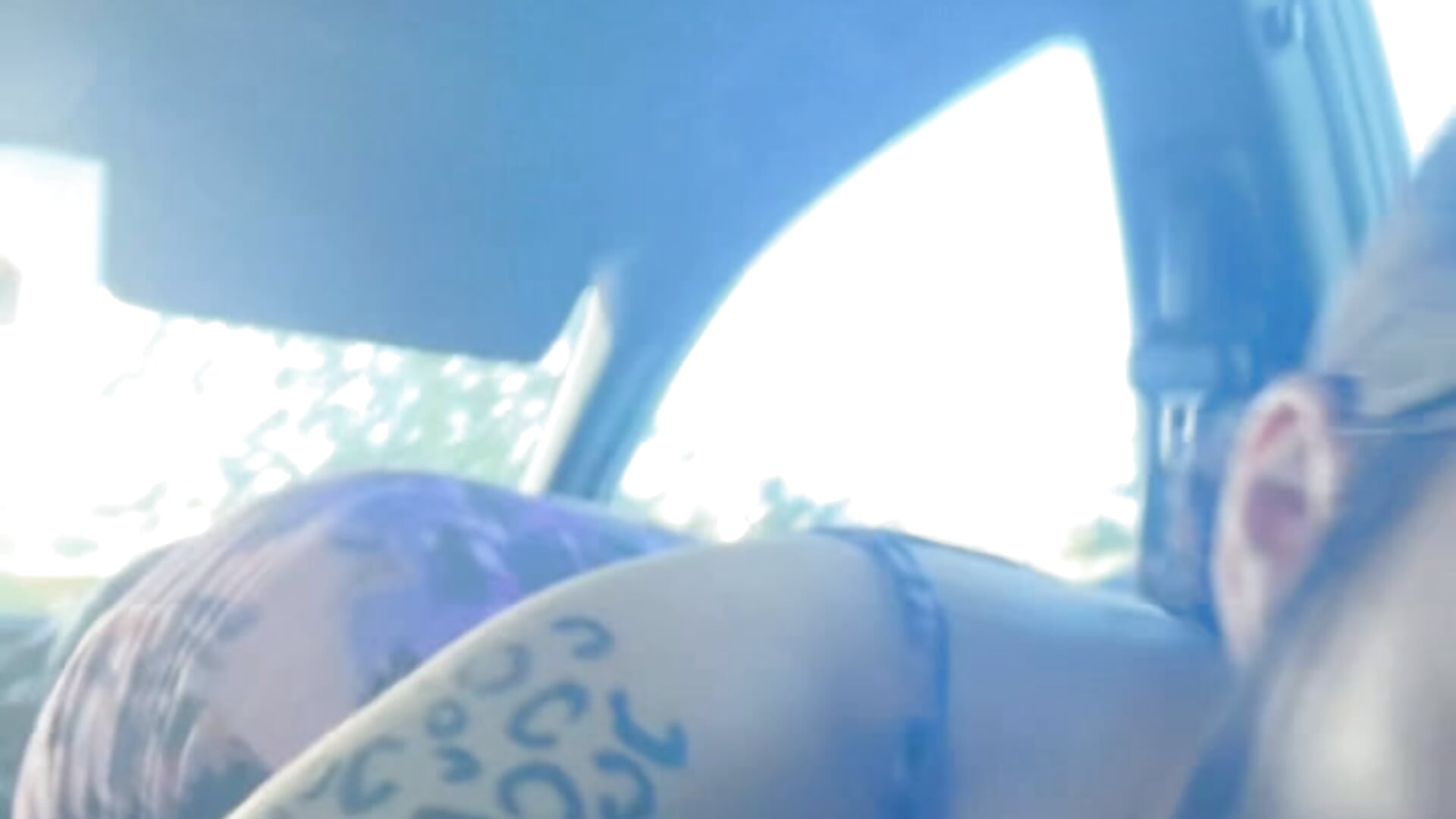 I wish I was there with you right now so I could put my fucking mouth on your cock - video di ParkerGYATT modella di cam