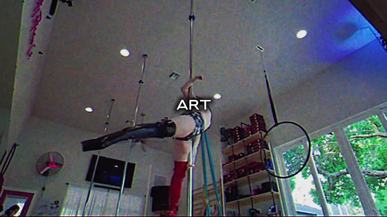 Being a stripper for the day – video modela na kameri ParkerGYATT