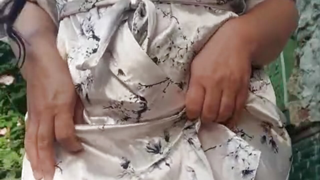 Undress in public,outdoor - video by BrendaWildd cam model
