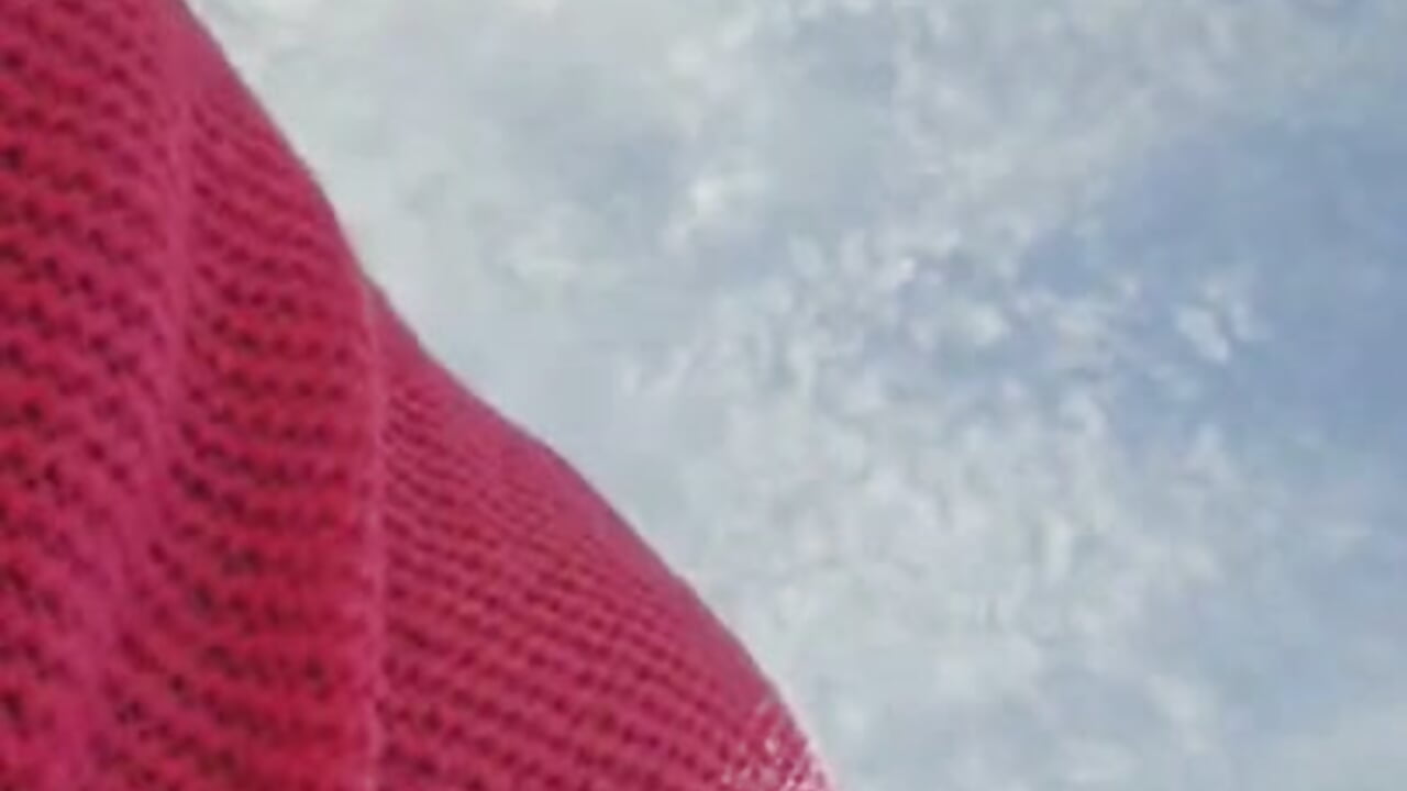 SHOWING PUSSY ON THE BEACH - video by CreamyBellaXo