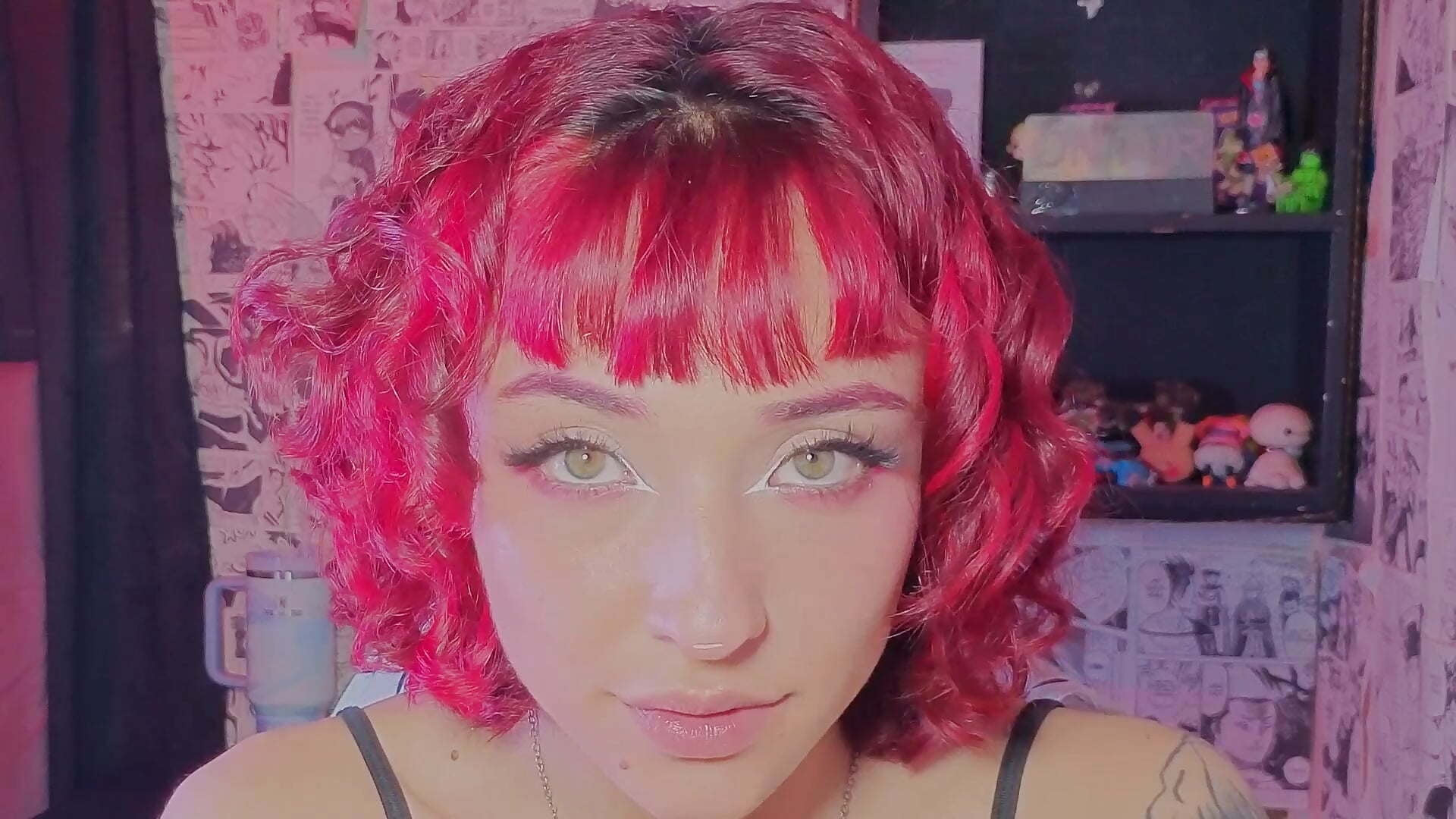 My eyes will completely hypnotize you 🥴🥴 – video od webkamerové modelky NickiYoung