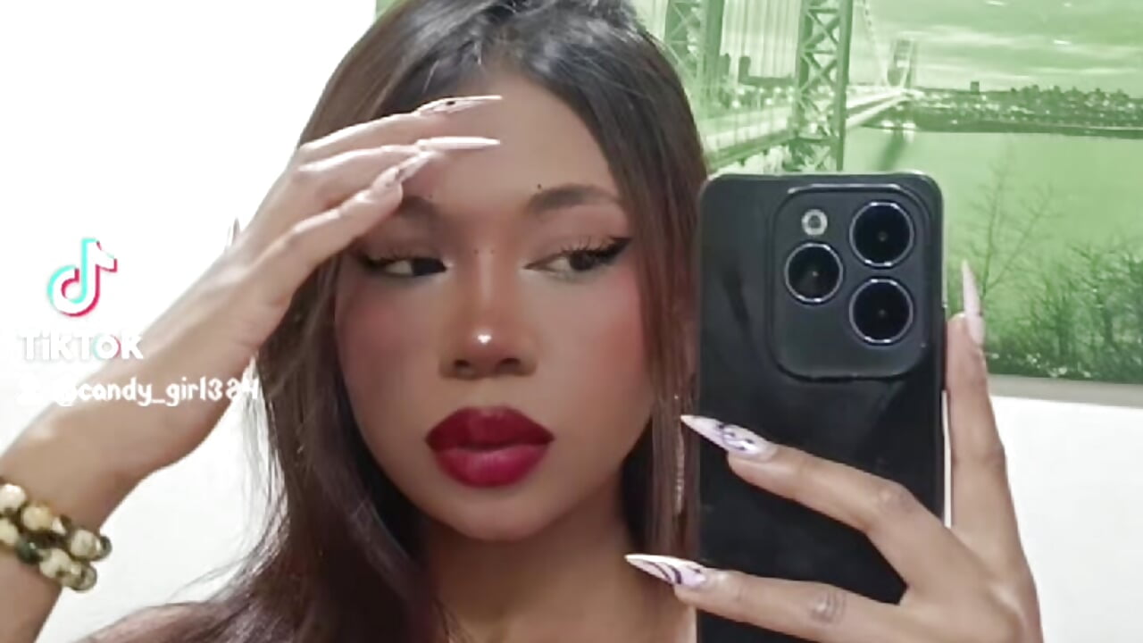 Eyes 😈 – video modela na kameri yayacandy