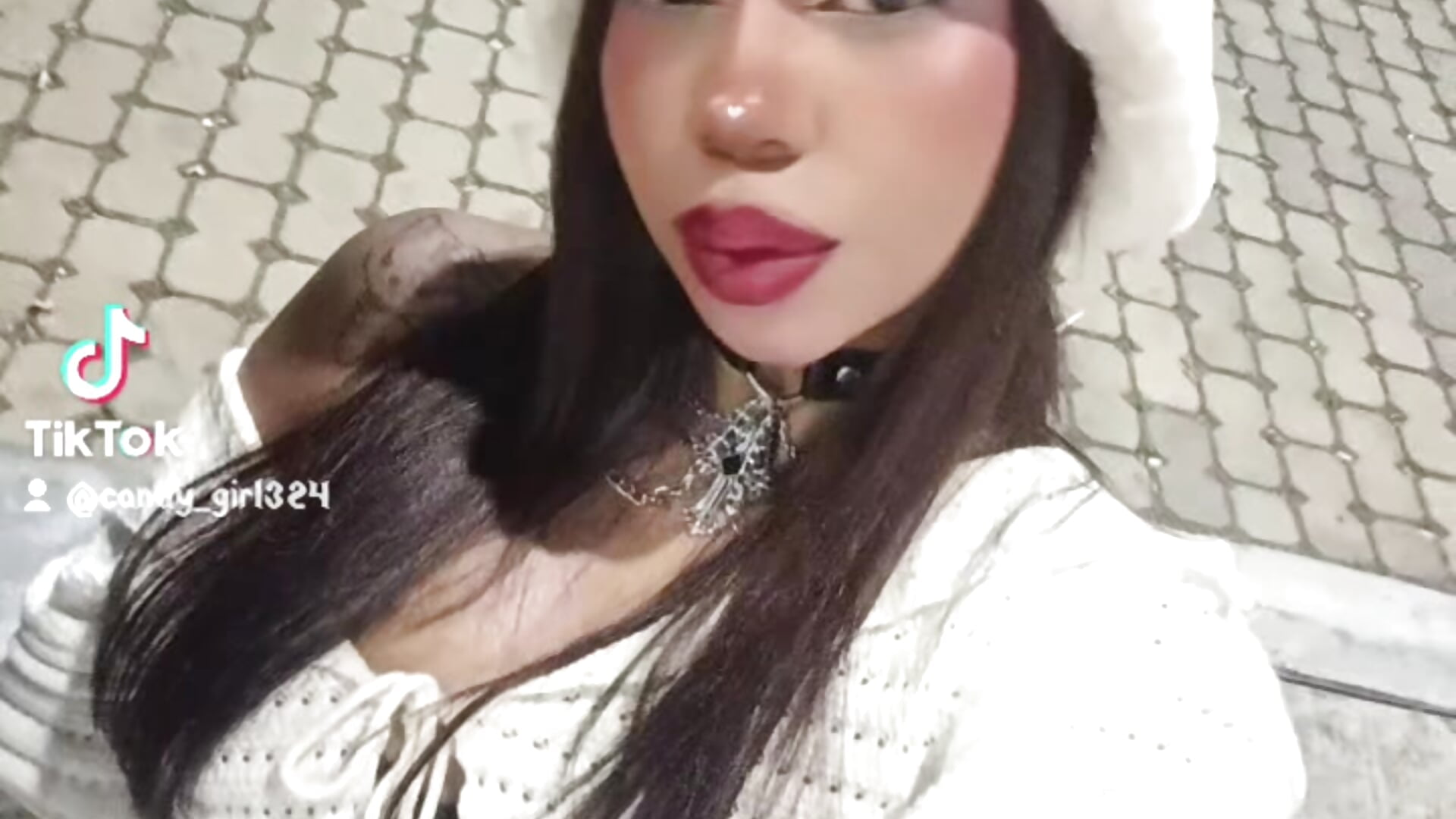 SOMETHING CHILL 🫠 - clip cu yayacandy model videochat