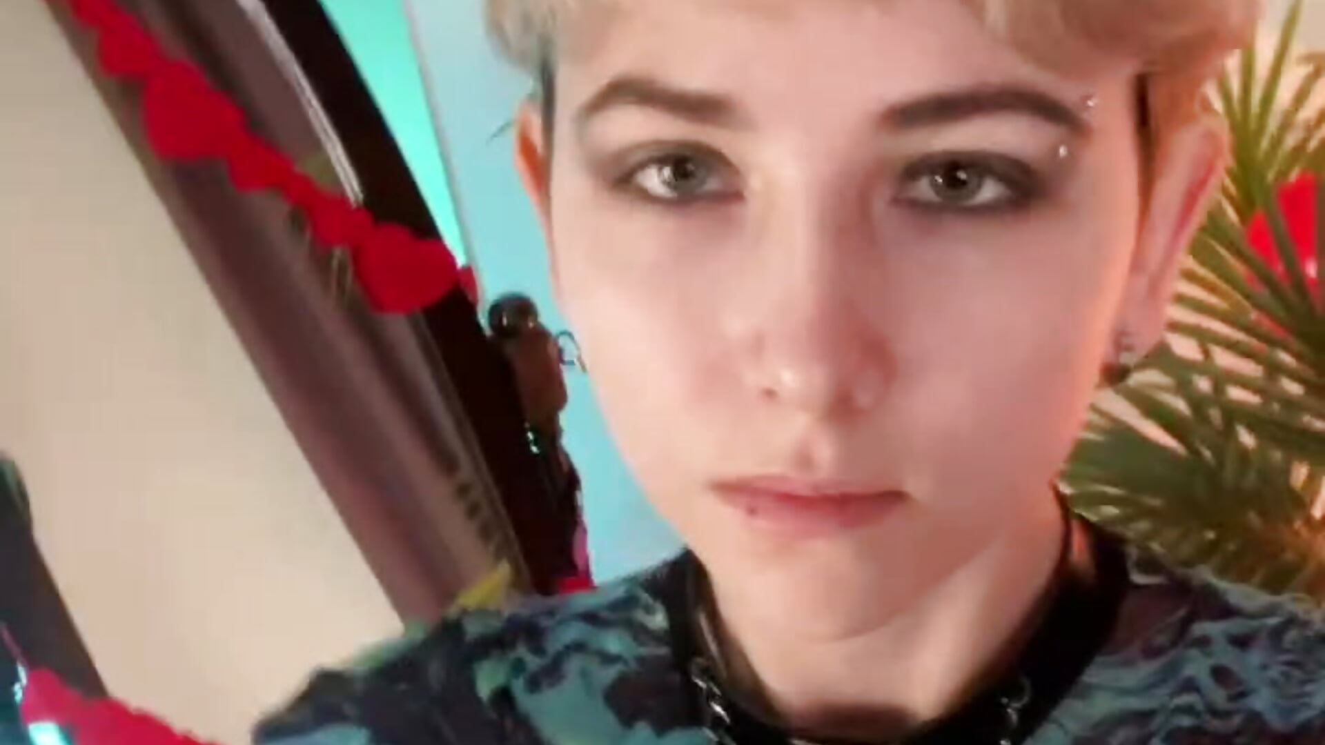 Look at me ^^ - video by Aurora_First cam model