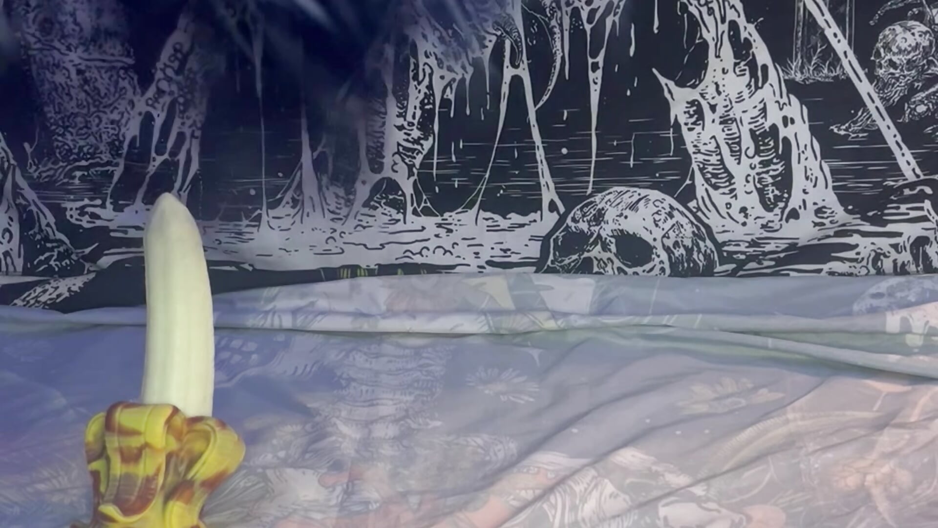 Banan teaser