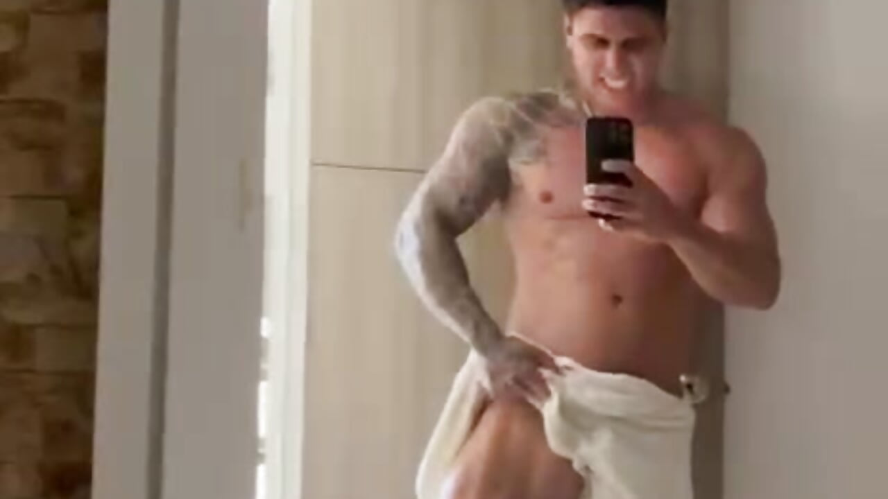 WhatsApp Video 2026-01-31 at 12,02,52 PM－カメラキャストのMaximoscottの動画