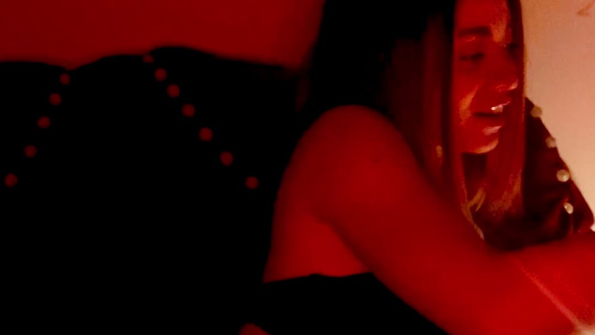 I melted a candle and dripped hot wax onto my body - วิดีโอโดย Eroticgiftxxx โมเดลแคม