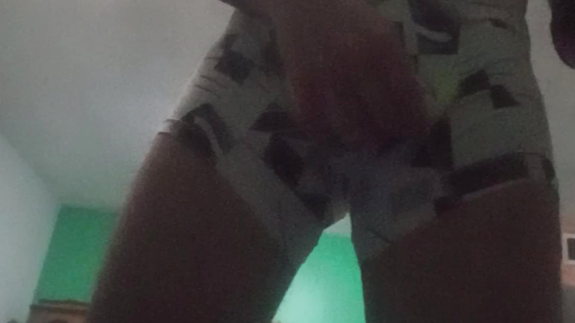 1000000422 - Laatinhot 캠 모델의 동영상