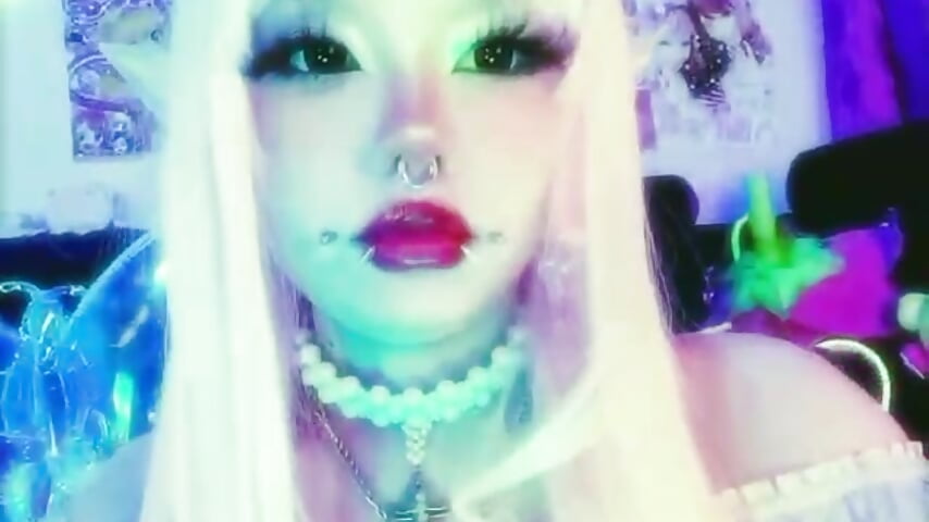 Elves don’t chase. We wait. Are you ready to be enchanted? - video by LaytonBox cam model