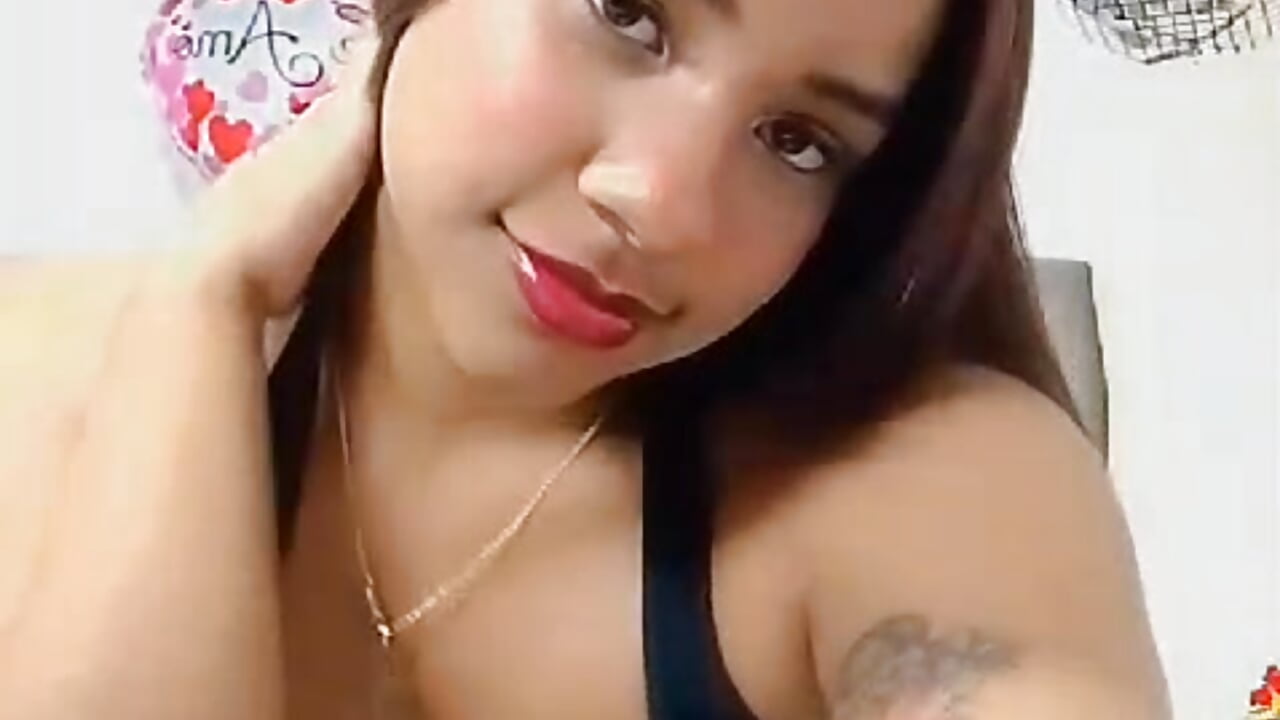 Kisses for you 💋 - video by marilyn_starx cam model