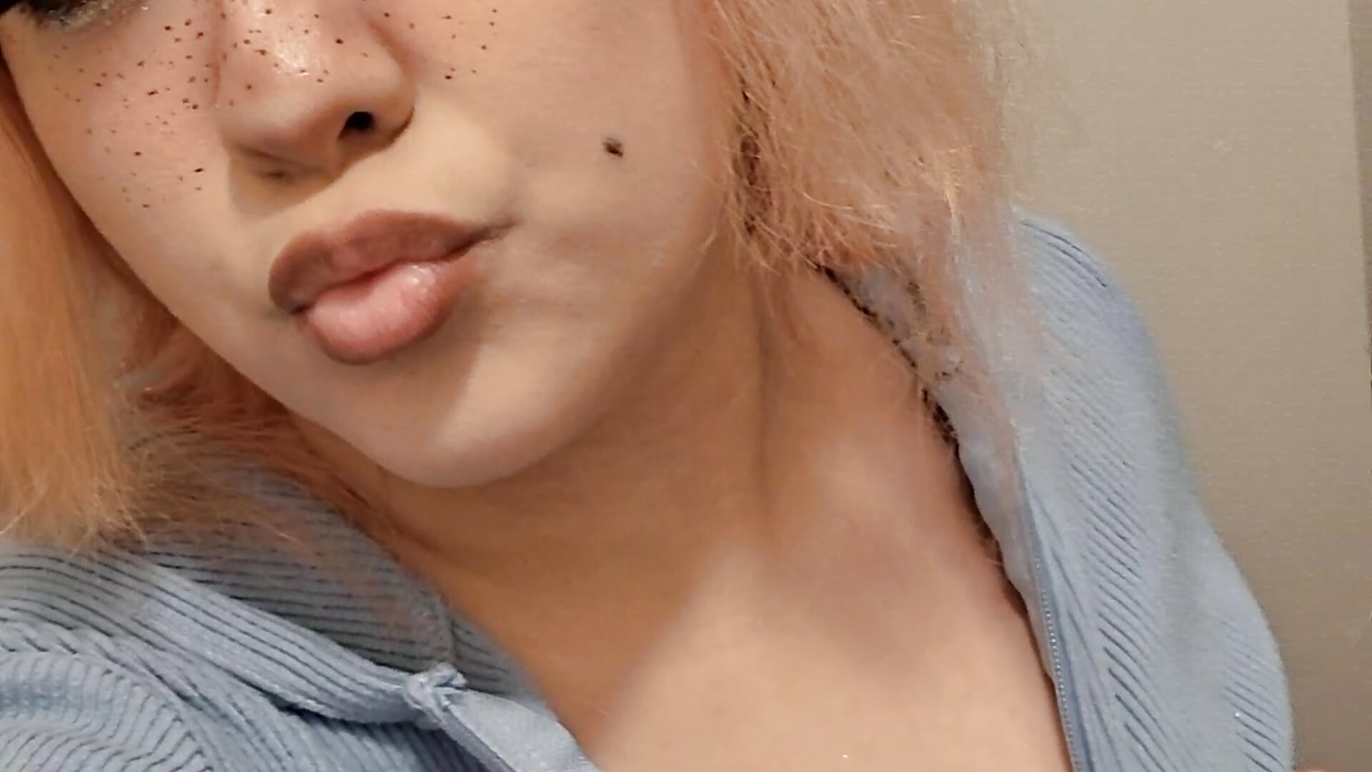 Peak 🤭😘 – видео вебкам-модели InfiniteLustStar