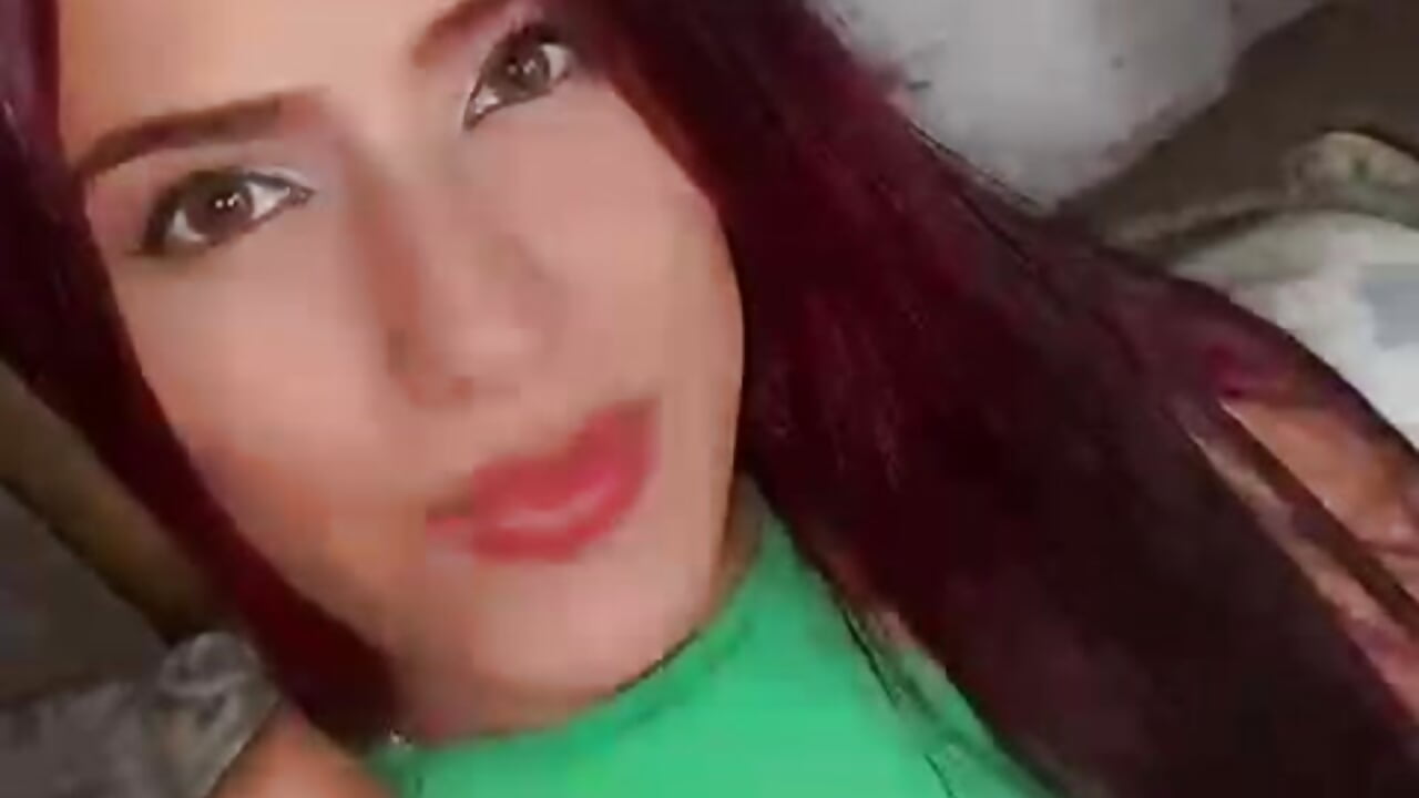 Showing my pretty face - video by Candy_Mendez cam model