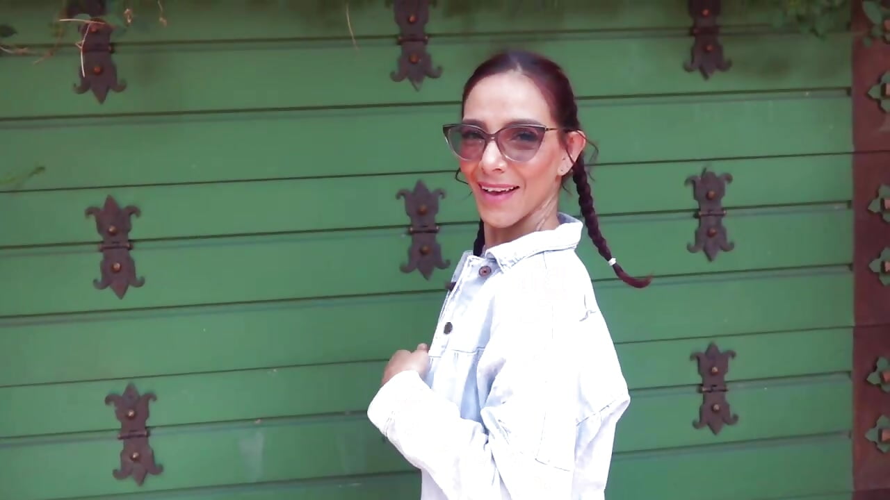 NEW VIDEO – video modela na kameri KarenSims