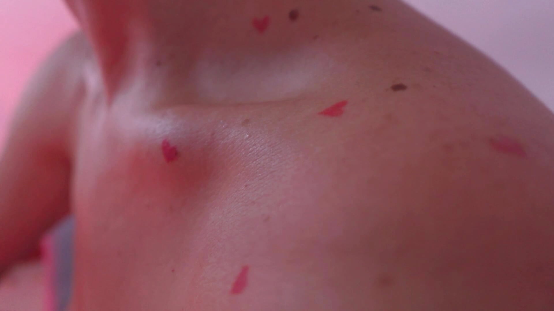 Ink and Body - วิดีโอโดย KarenSims โมเดลแคม