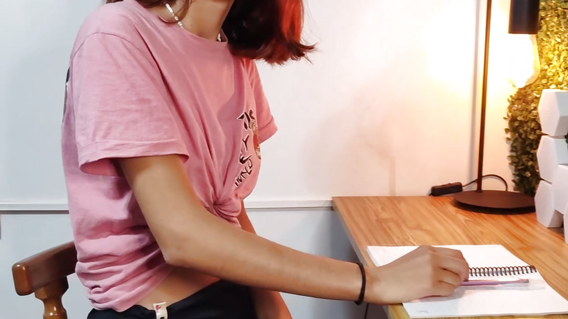 Luna Studying 📚 - video của người mẫu cam jumpingmodels