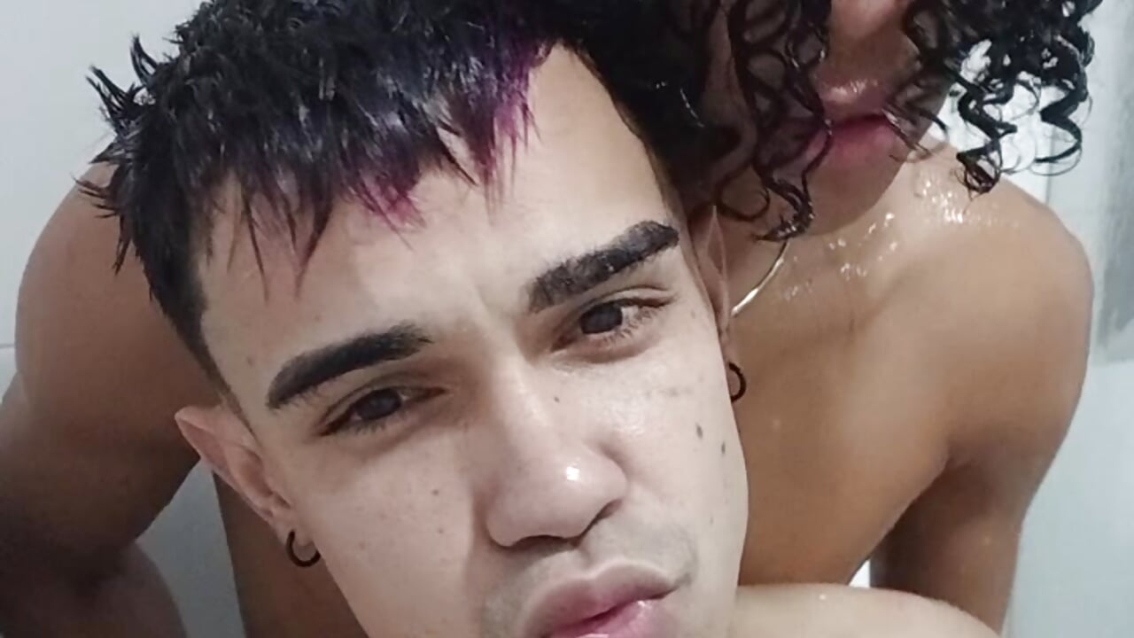 a sexy shower before bed 🧖‍♂️🧖🛀 – видео вебкам-модели Violet_Dreams_