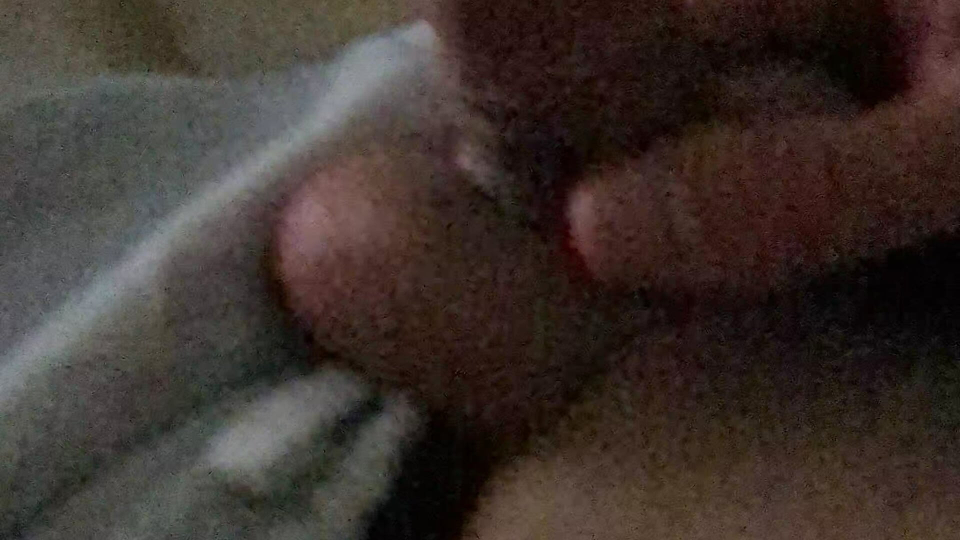 Moans - vídeo de la modelo de cam young18dick_