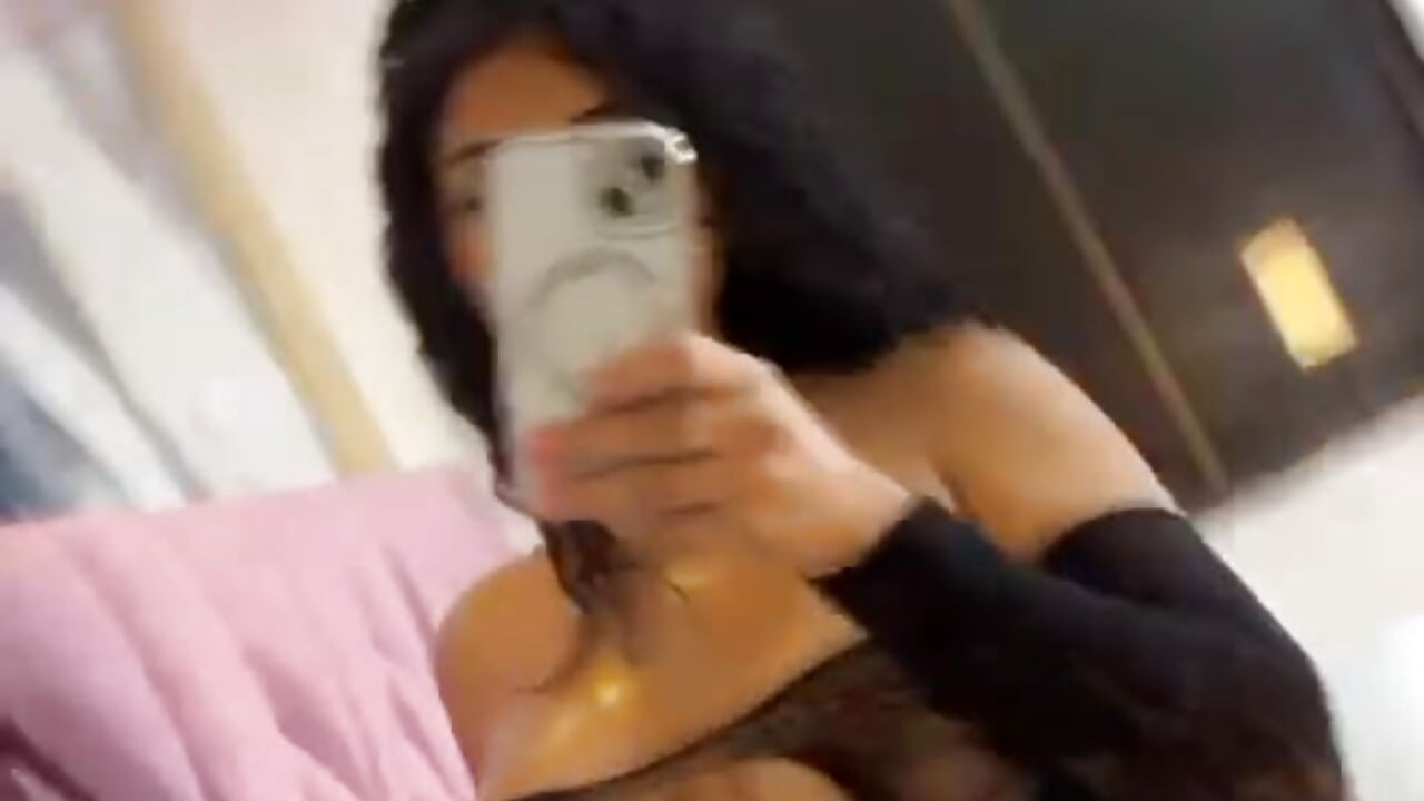 Come fuck me honey !!🔥🔥 — filmik hotiergirl, modela(-lki) na kamerkach