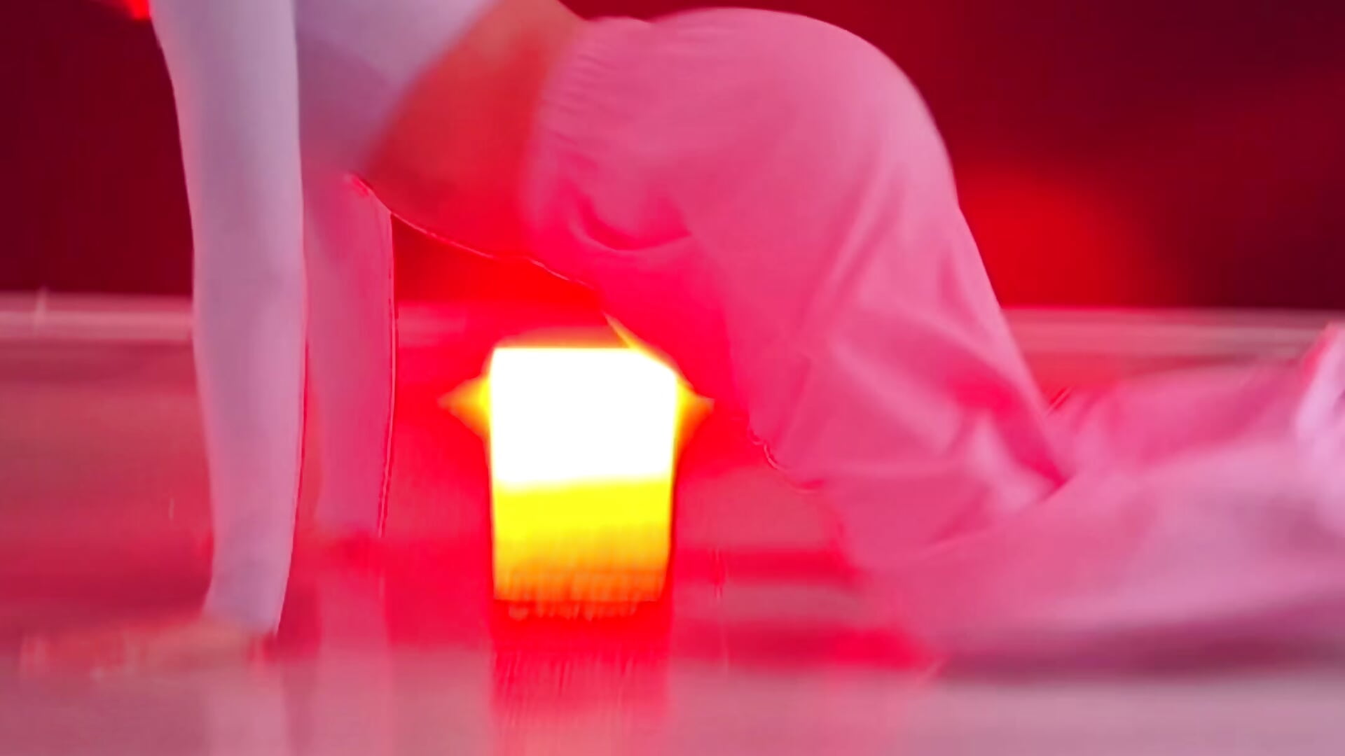 More - βίντεο μοντέλου Mercedes_Robinson