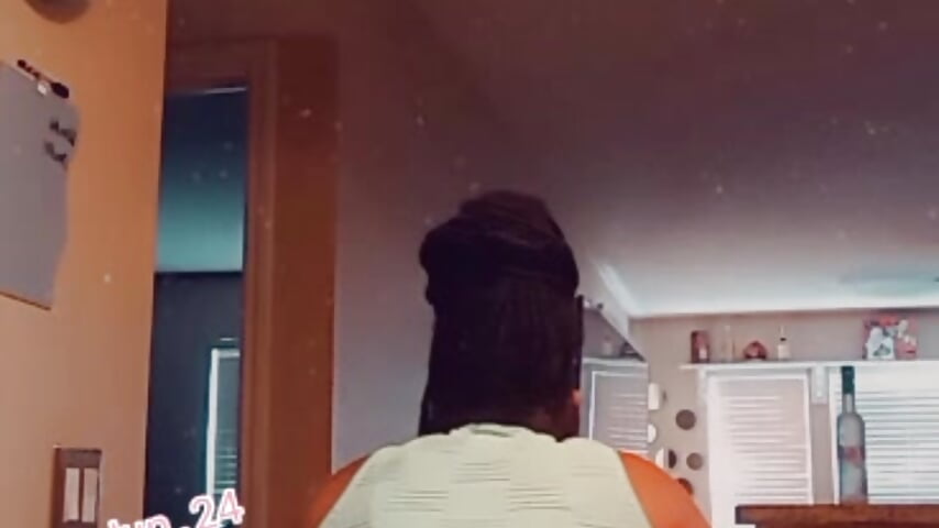 Ass jiggling - XXX video by chocolatechipkukky85