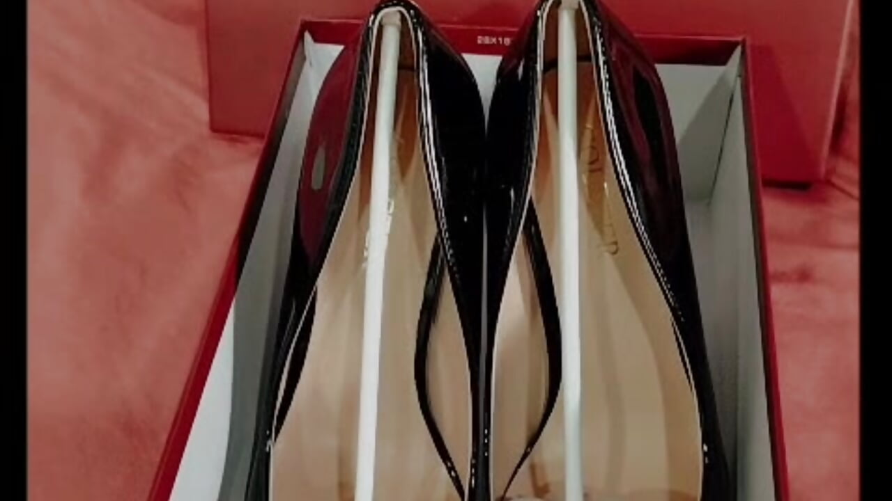 ✨ thanks for the gift Frenchrabbit50, i will not be forgotten it.😘 - video di Rubi_Esmeralda modella di cam