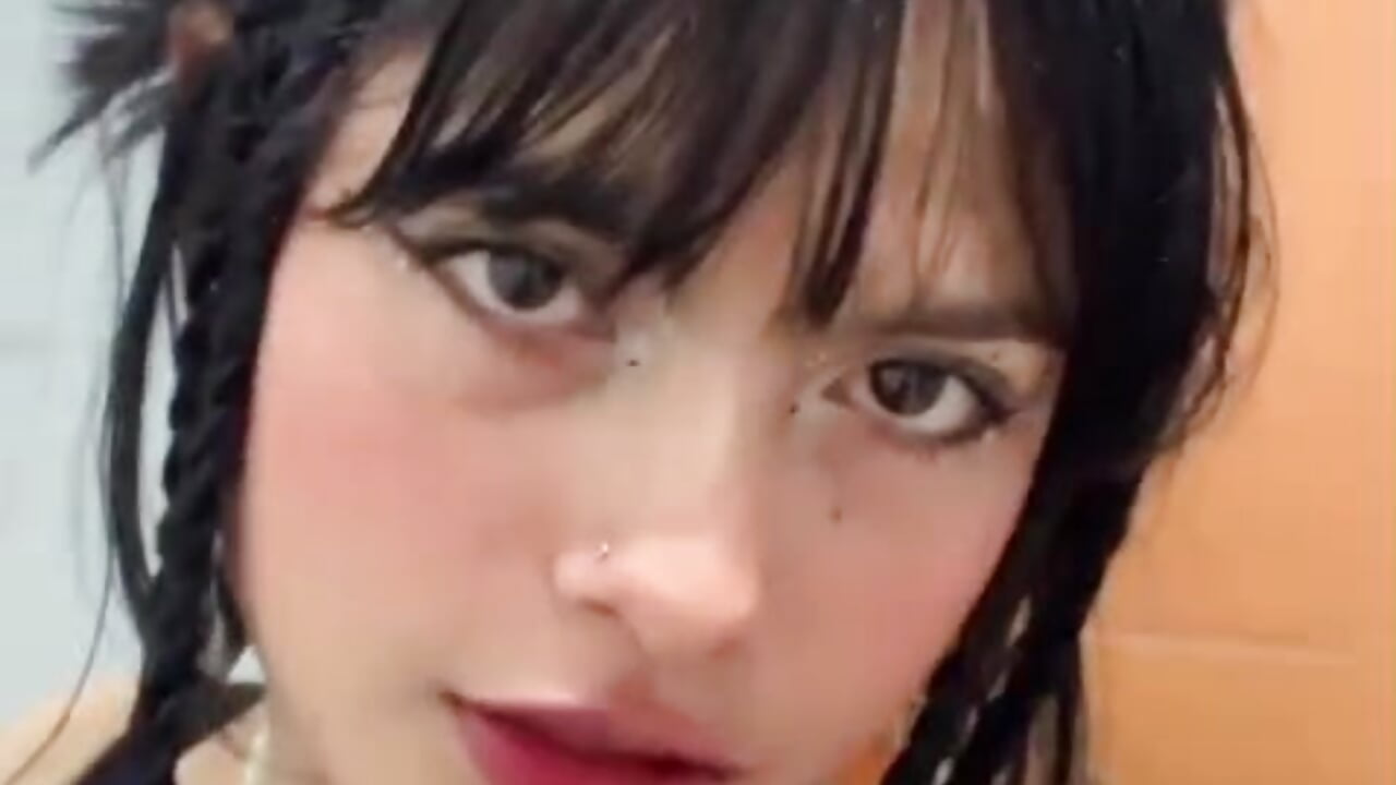 So pretty my outfit - video av Mattilda_18 cam-modell