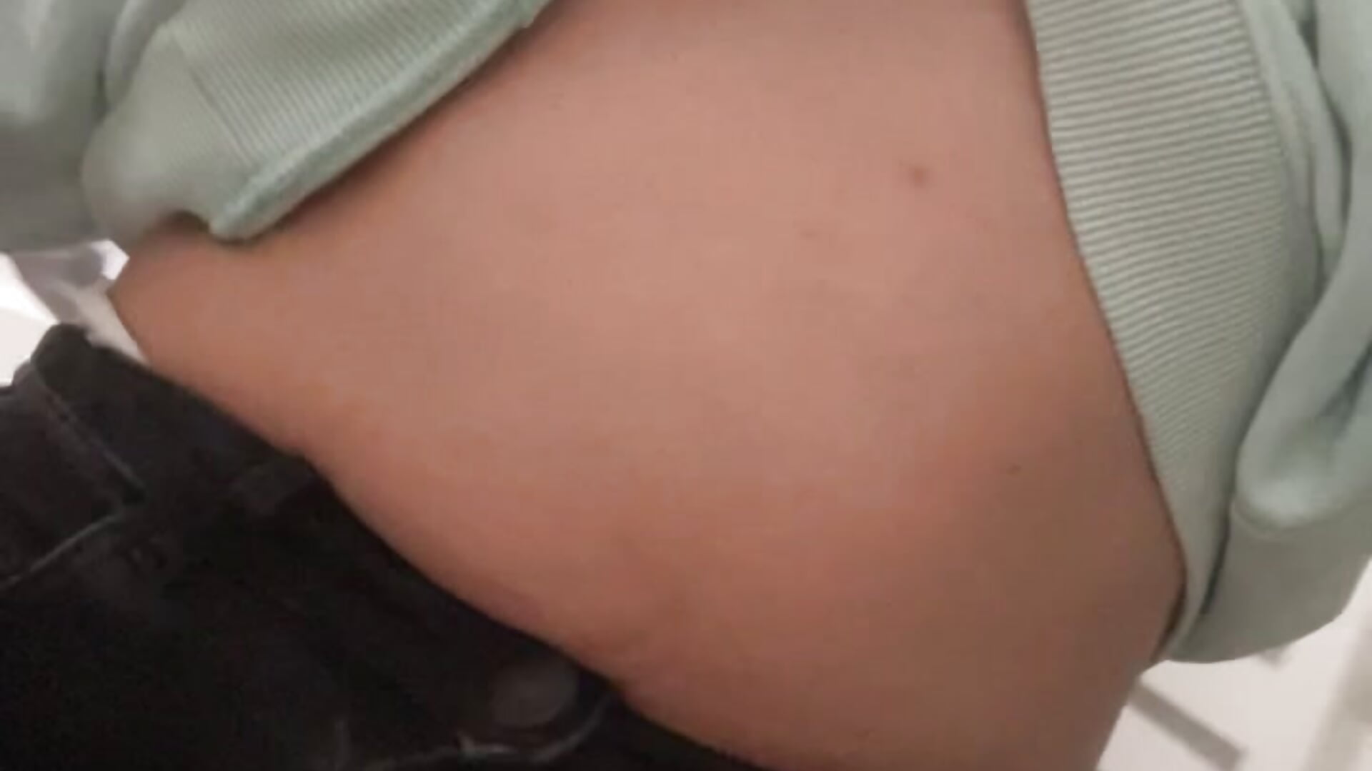 C7B70B96-EABA-472C-B712-C350F6C467F6 - video by Extremebaddies cam model