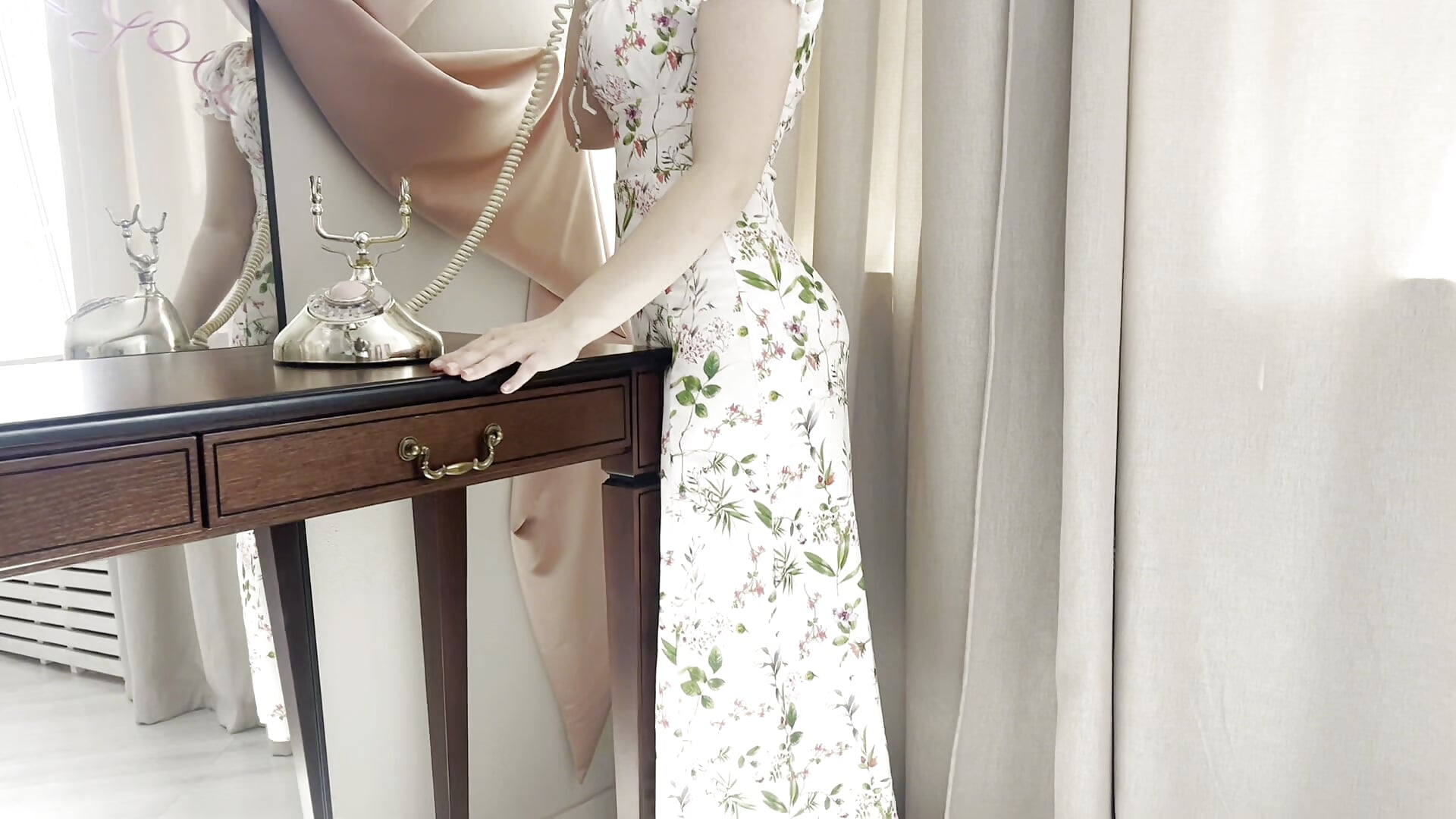 floral mood🌸 - video by gentle__flirting cam model