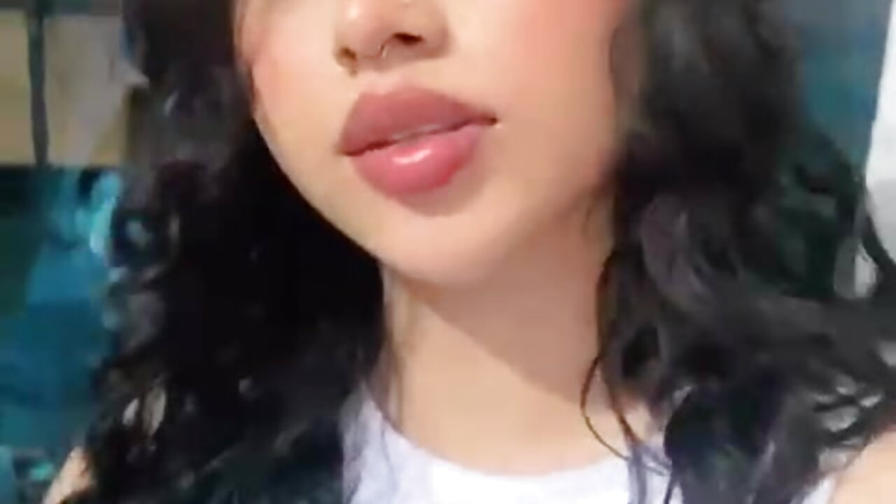 Me ♥ - video oleh model kamera Renaxi_Smith