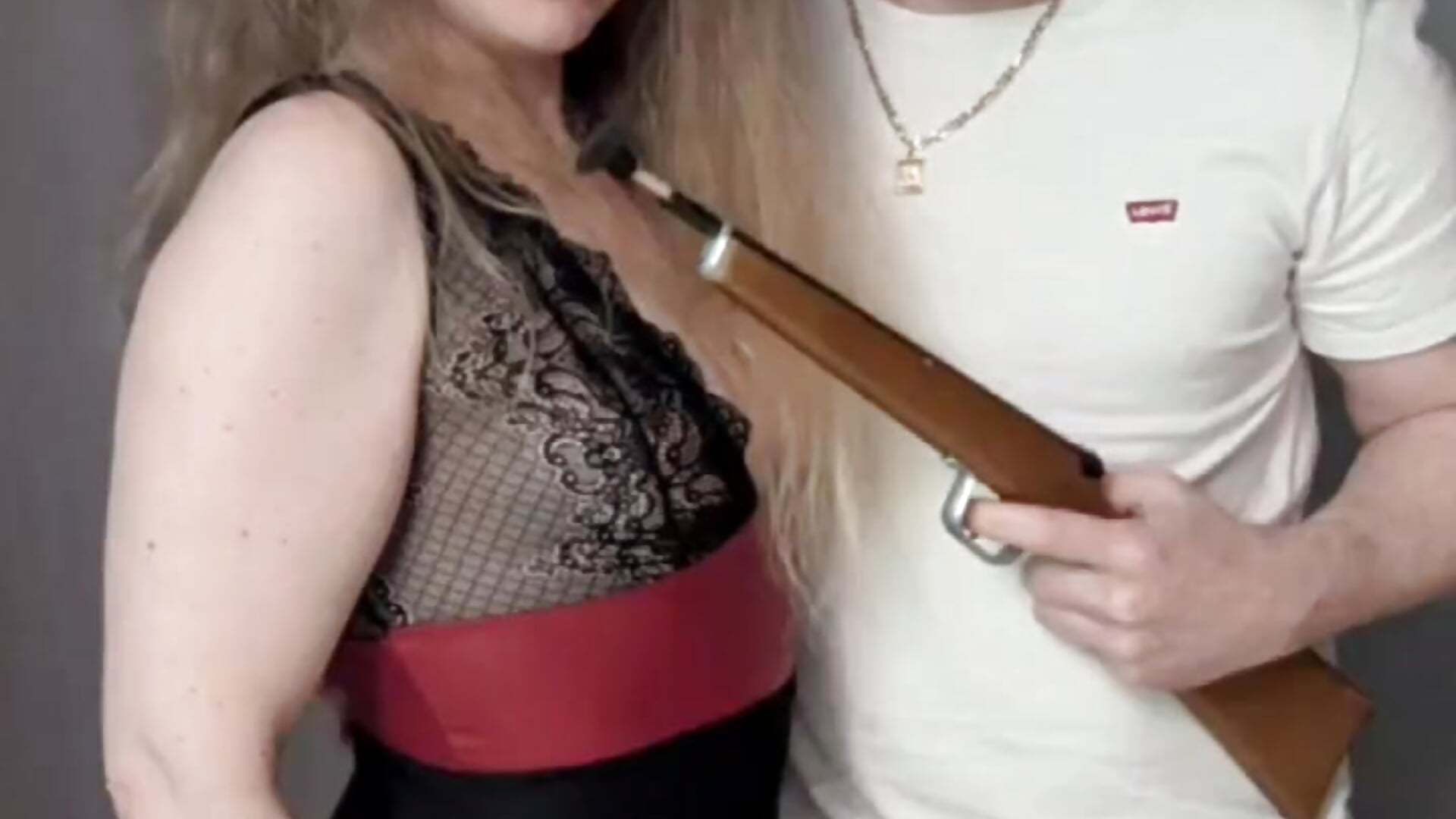 Renarde contre chasseur qui gagne 🦊😈 - video by Miss_luxiole cam model