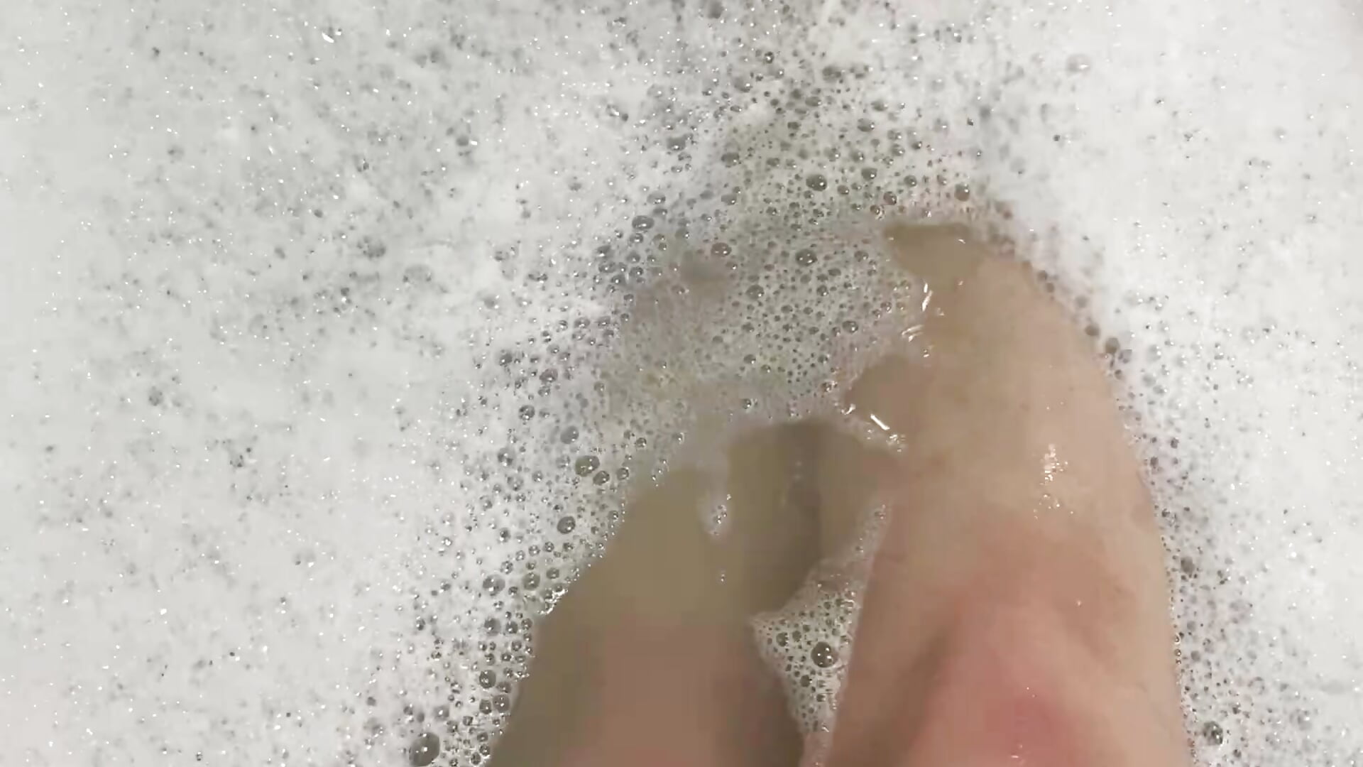 legs in the tub?