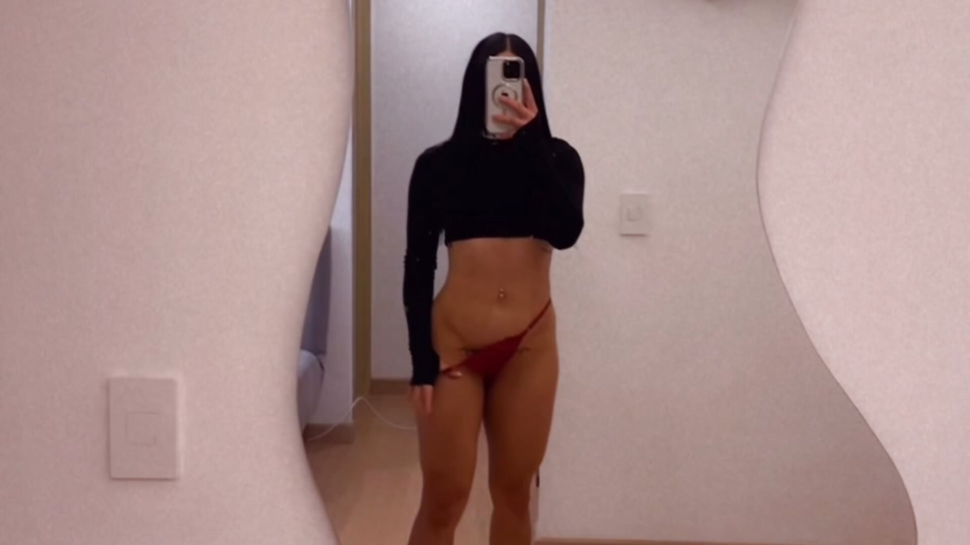 I'm alone at home :( - tamy_xoo 캠 모델의 동영상