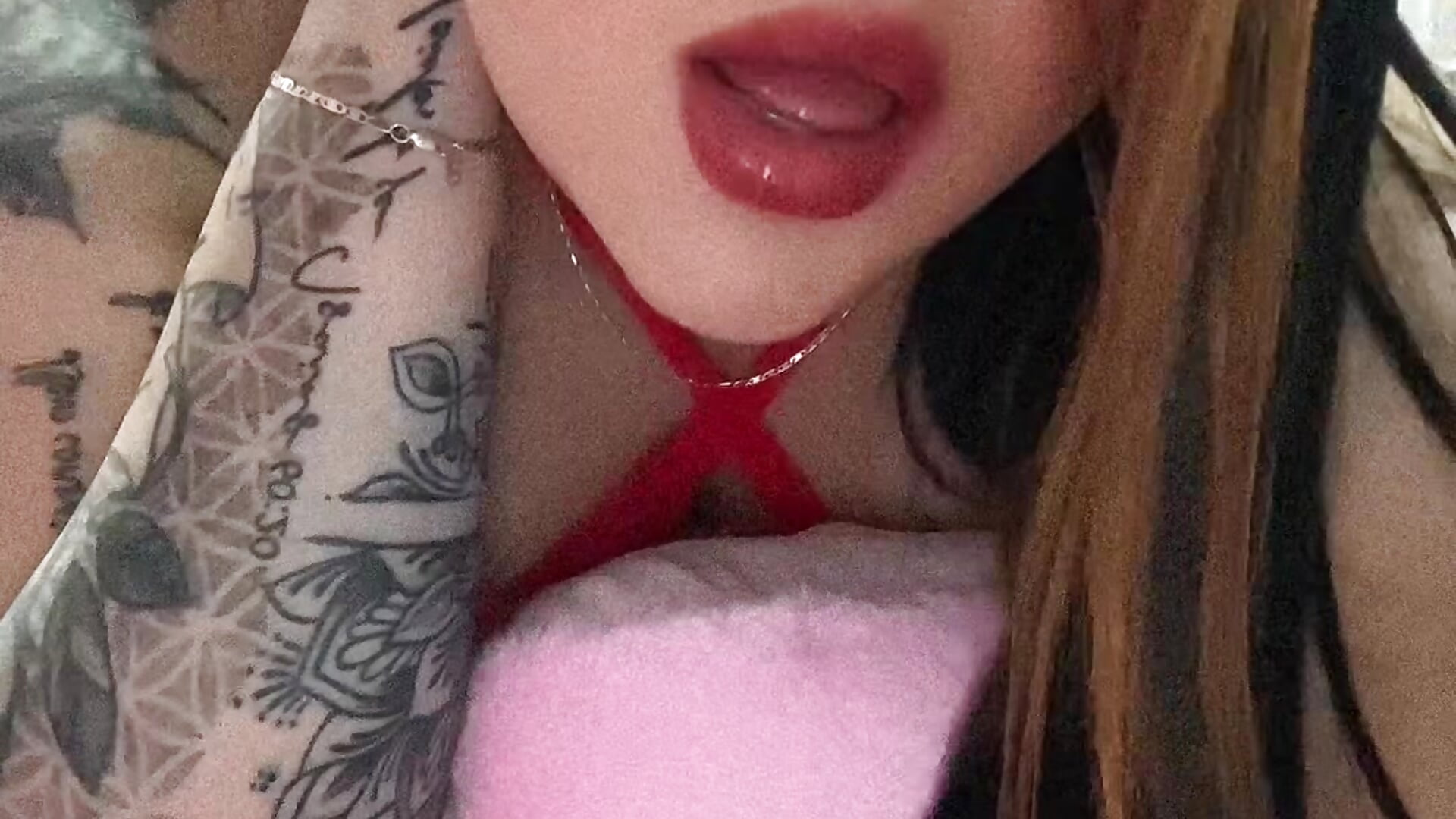 Oh red baby 🍒 - βίντεο μοντέλου Madiiison333