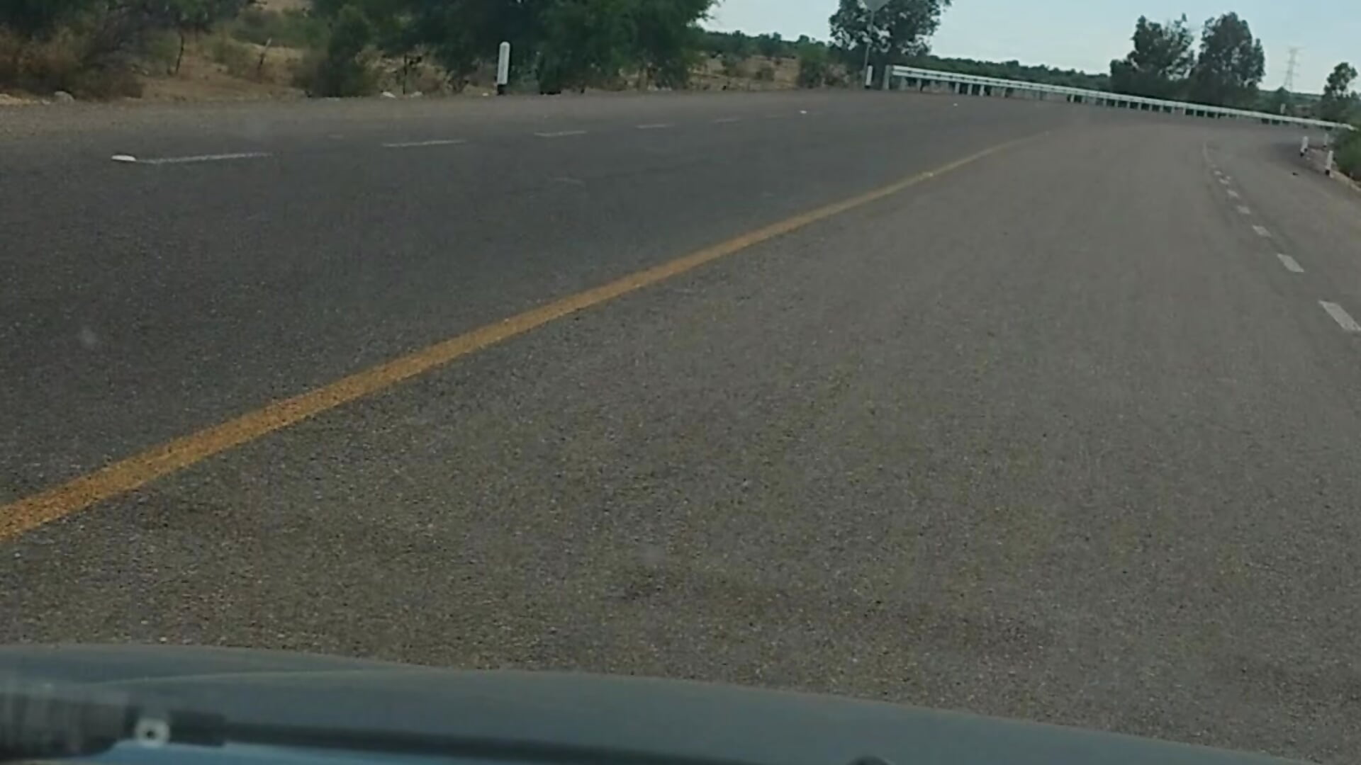 VID_20190331_145636591        Fer travels naked on the highway - video by ferecam cam model