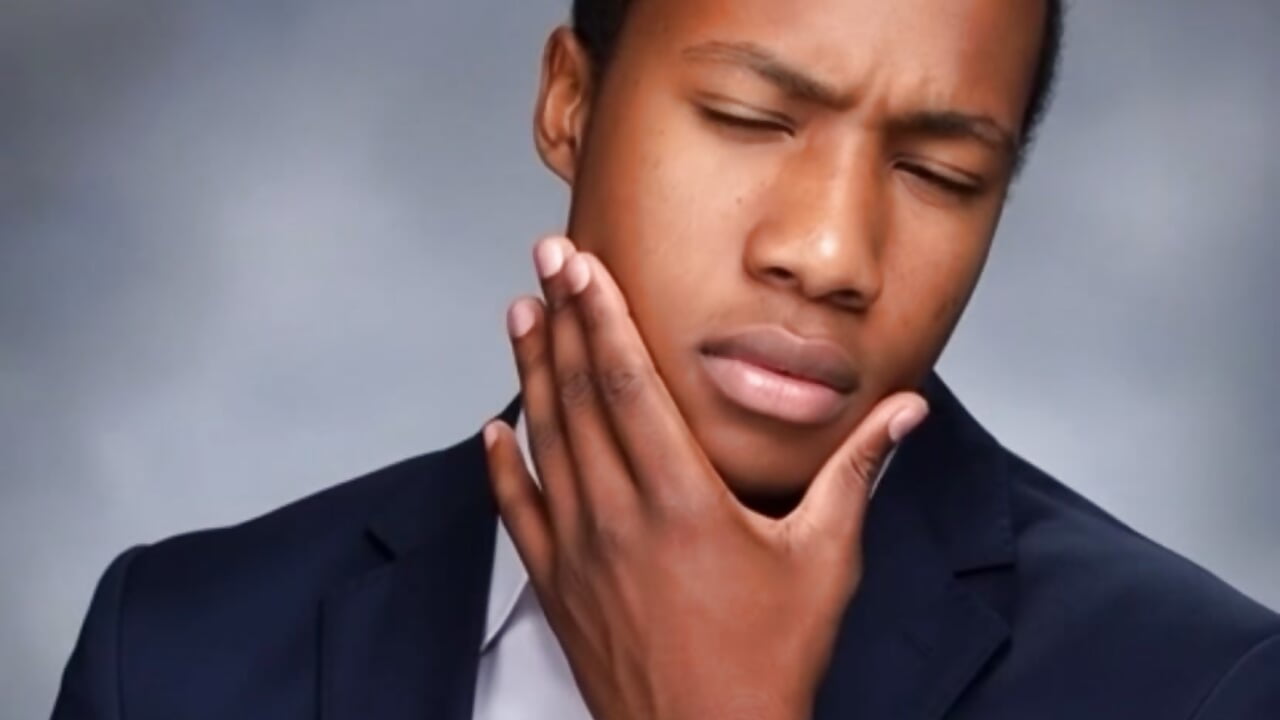 Yuk yuk🤢🤢🤢 - video by WormEatenCorpse cam model