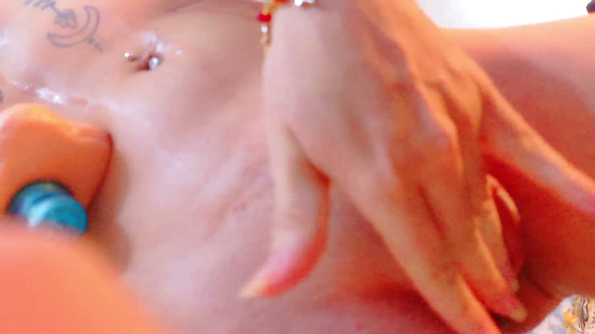 Fucking myself in every angle 🥵